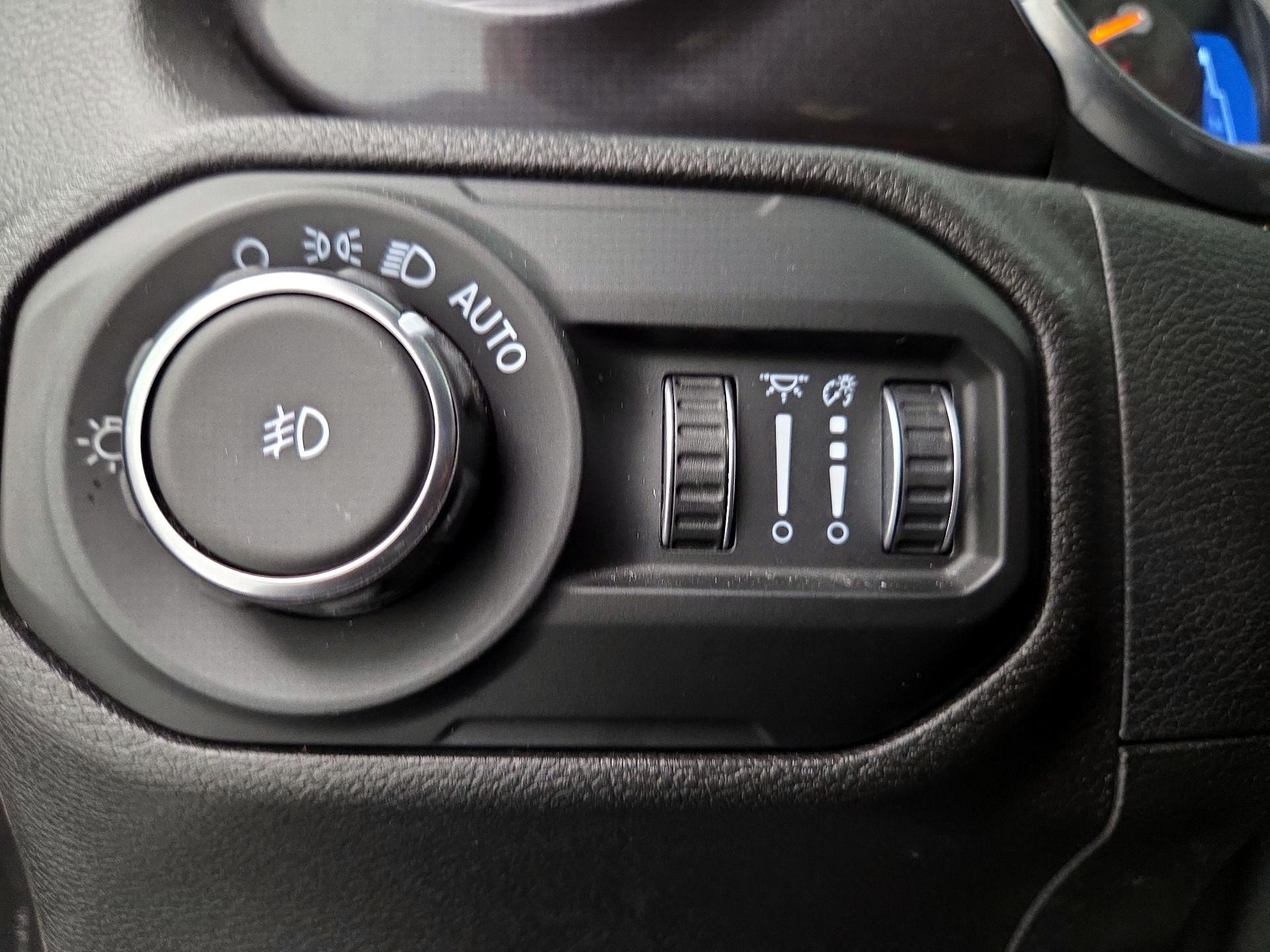 Thumbnail: 2021 Jeep Wrangler - 13