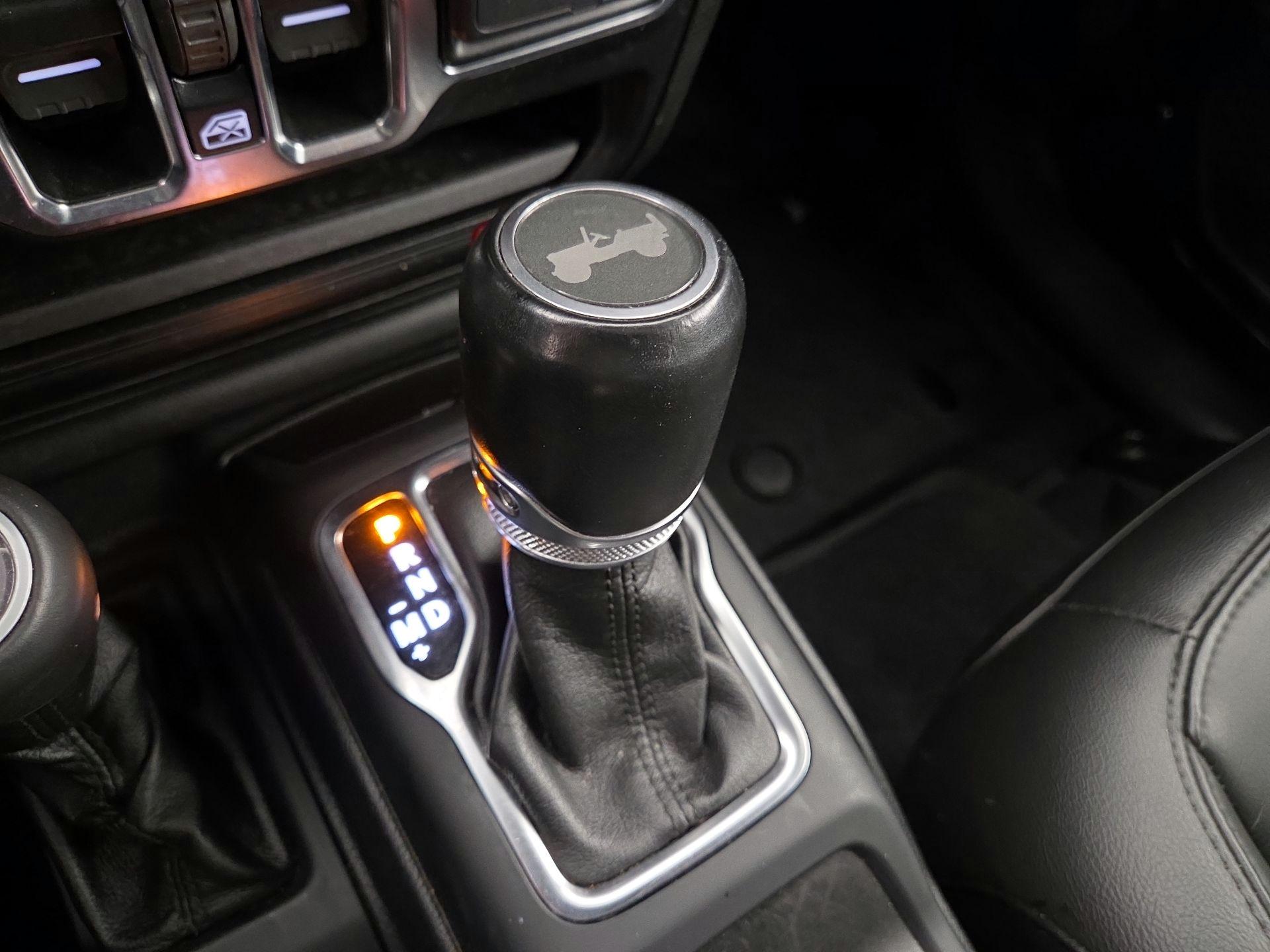 Thumbnail: 2021 Jeep Wrangler - 18