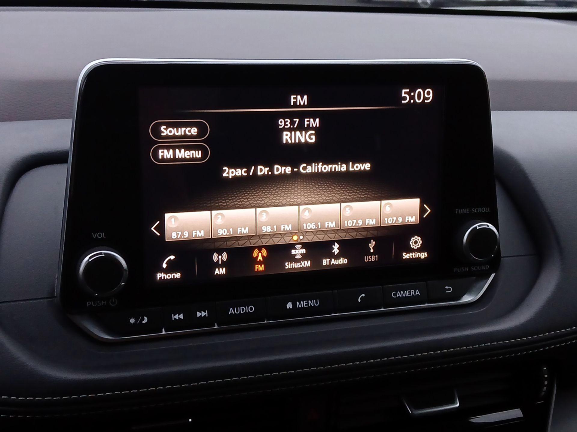 Thumbnail: 2022 Nissan Rogue - 15