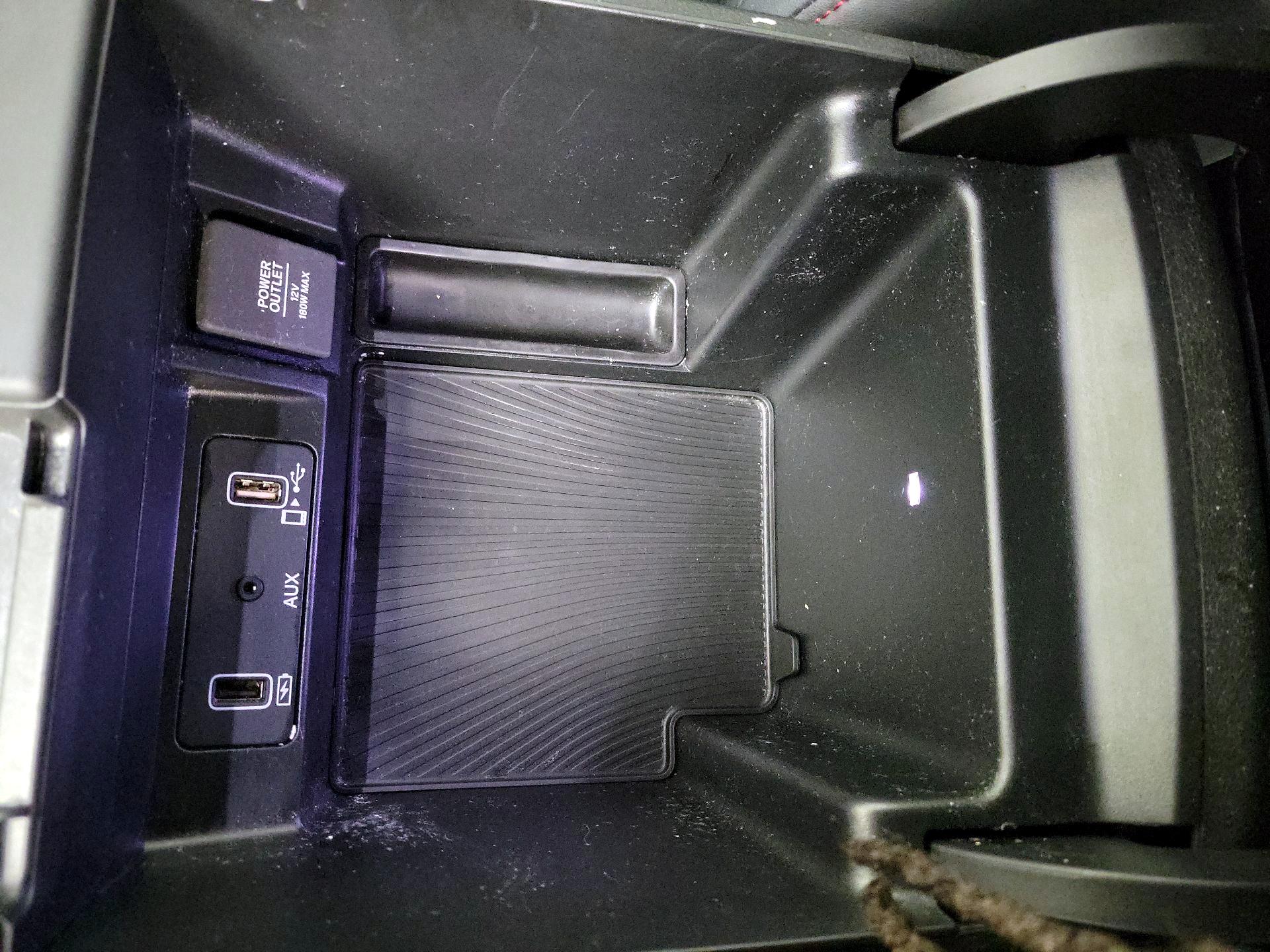 Thumbnail: 2022 Acura TLX - 19