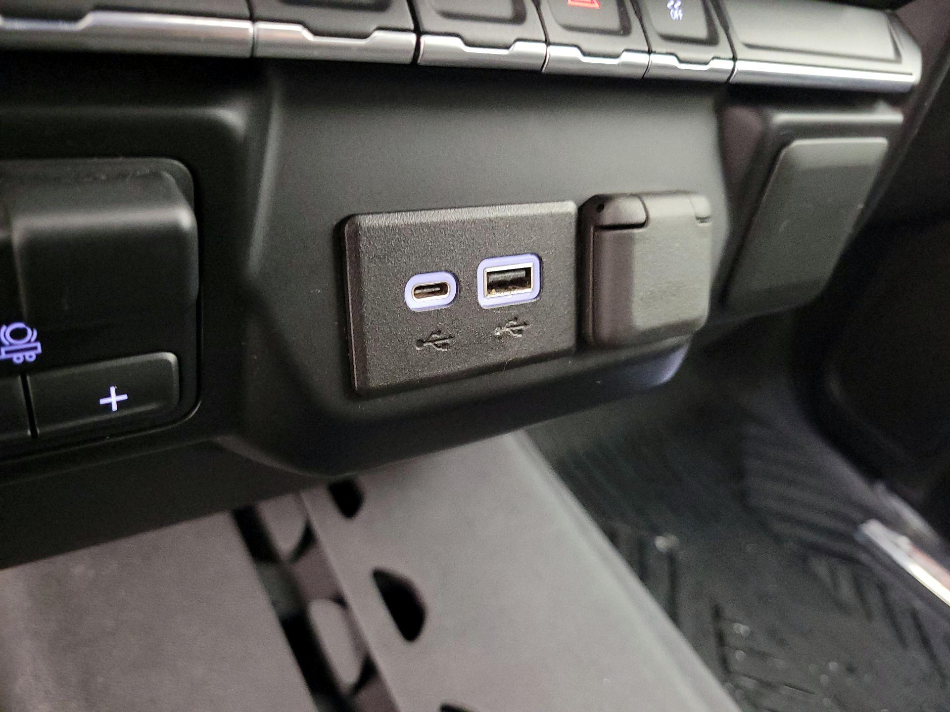 Thumbnail: 2023 Chevrolet Silverado 2500 - 18