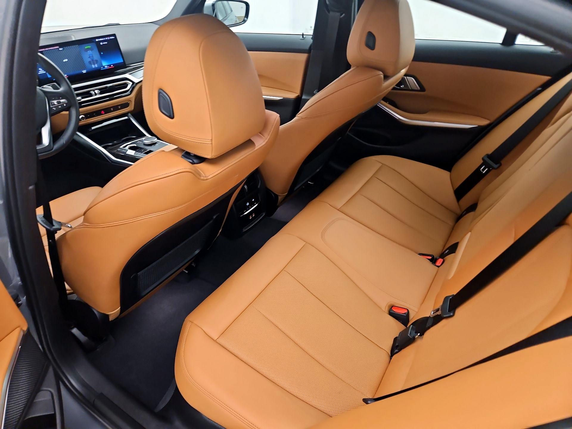 Thumbnail: 2023 BMW 3 Series - 19