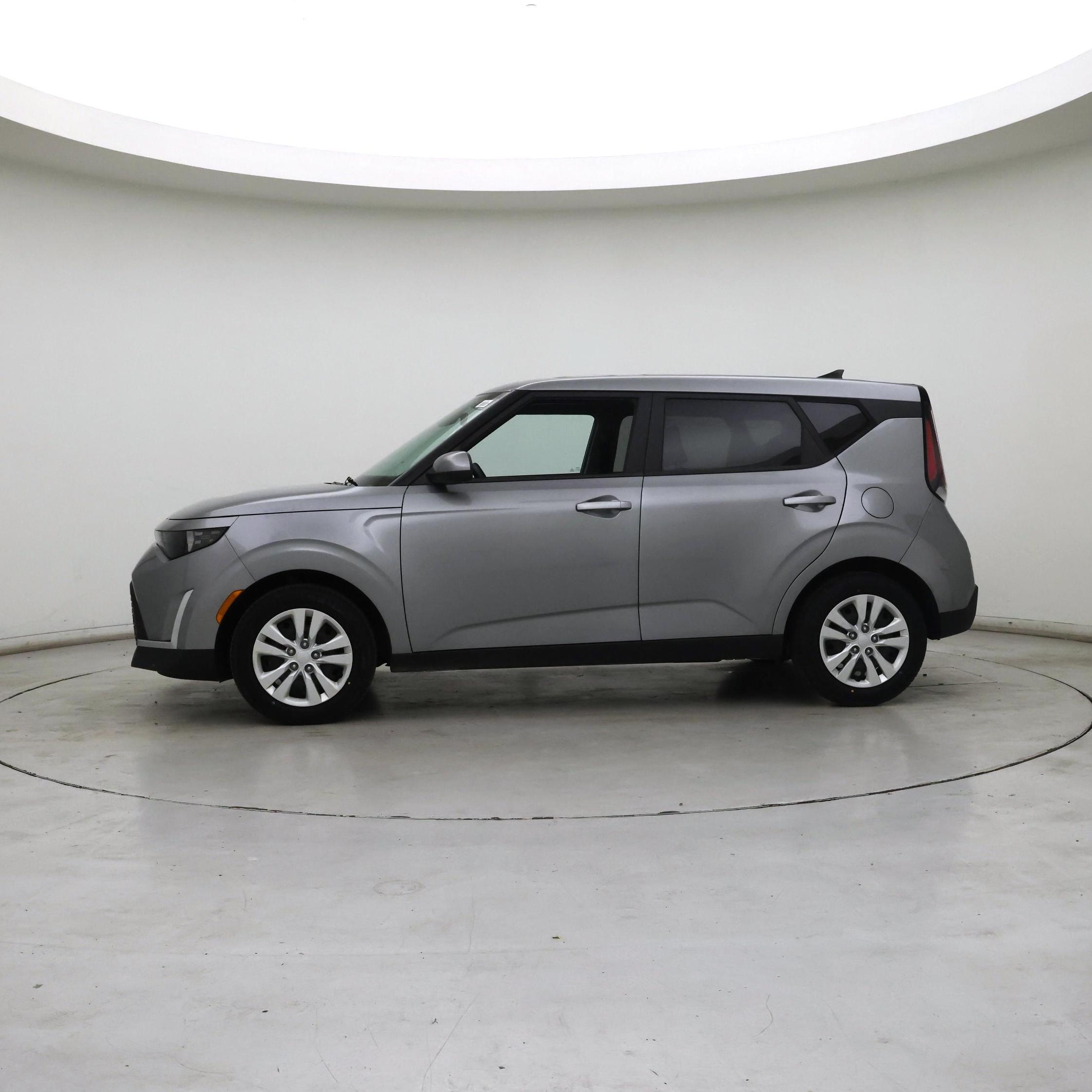 Thumbnail: 2023 Kia Soul - 3