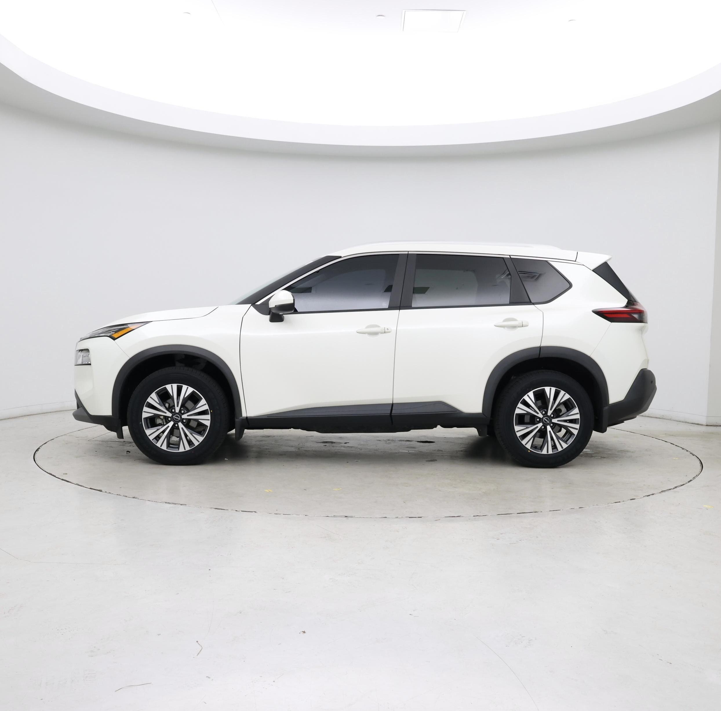 Thumbnail: 2023 Nissan Rogue - 3