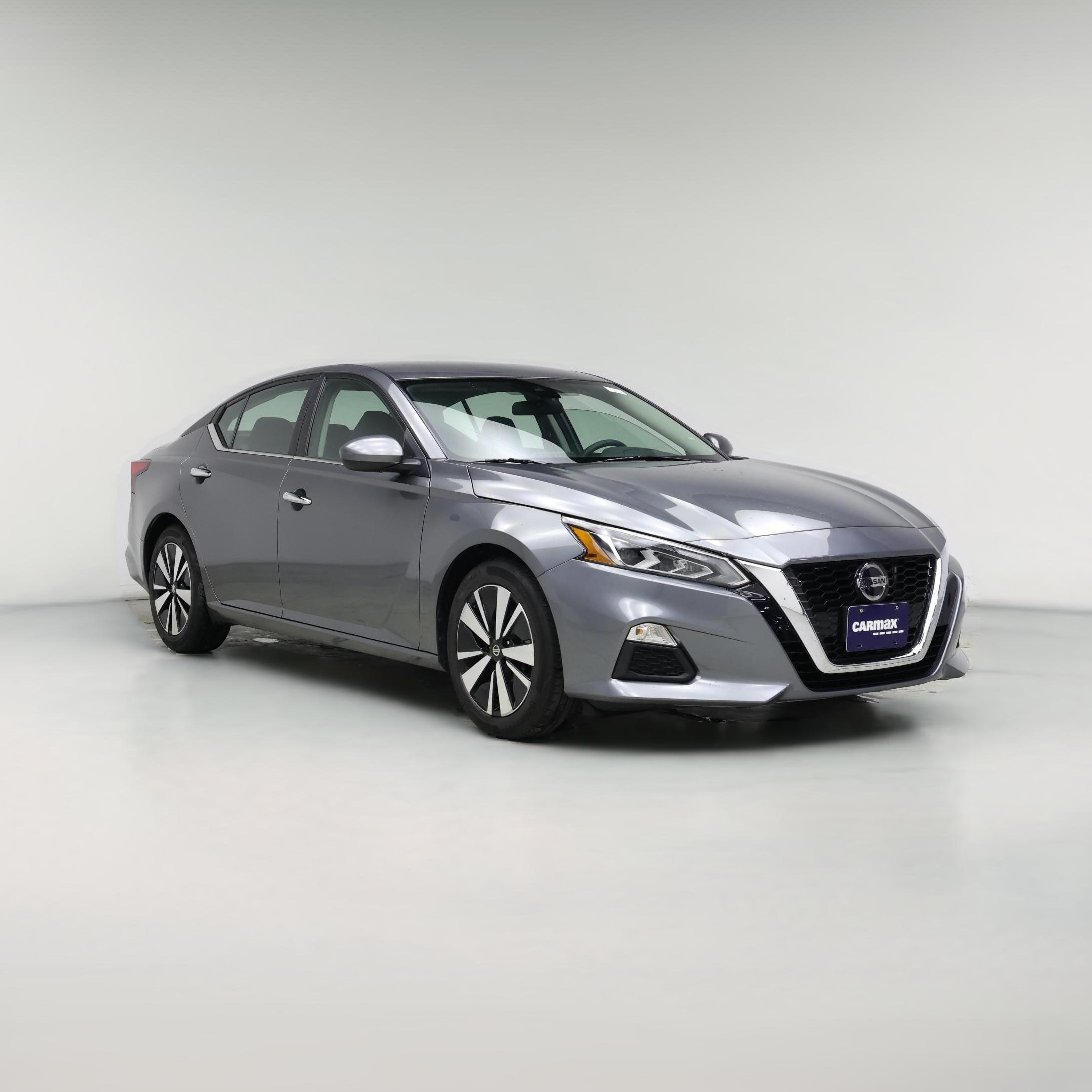 Thumbnail: 2022 Nissan Altima - 1