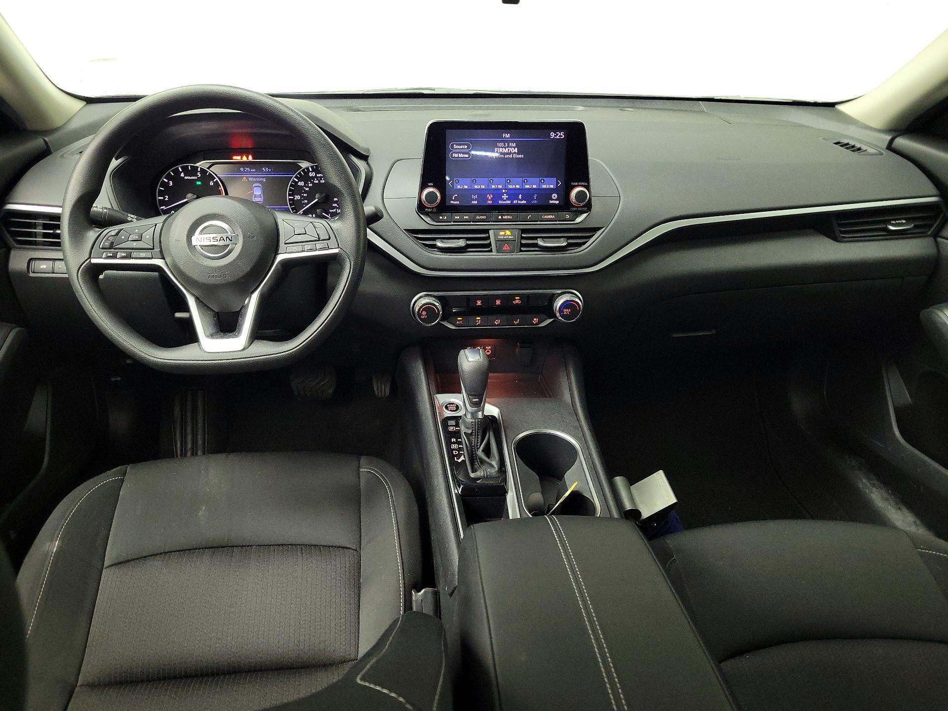 Thumbnail: 2022 Nissan Altima - 9