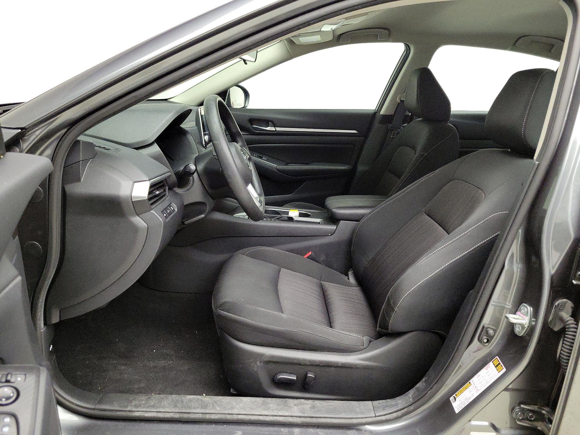 Thumbnail: 2022 Nissan Altima - 11