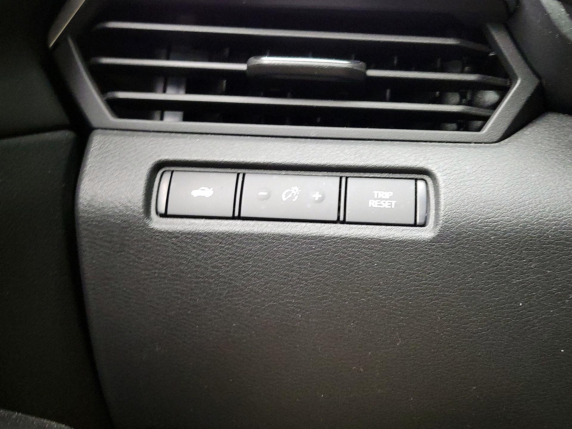 Thumbnail: 2022 Nissan Altima - 13