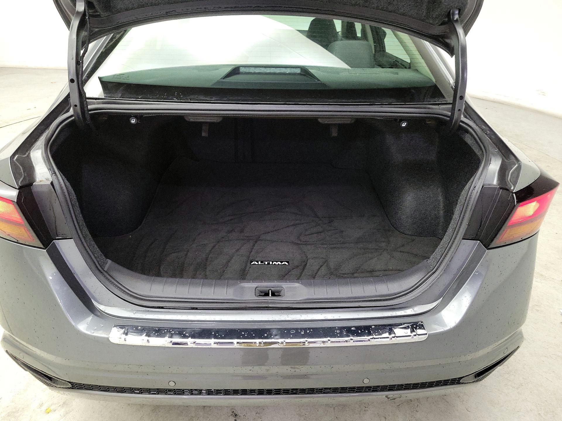 Thumbnail: 2022 Nissan Altima - 20