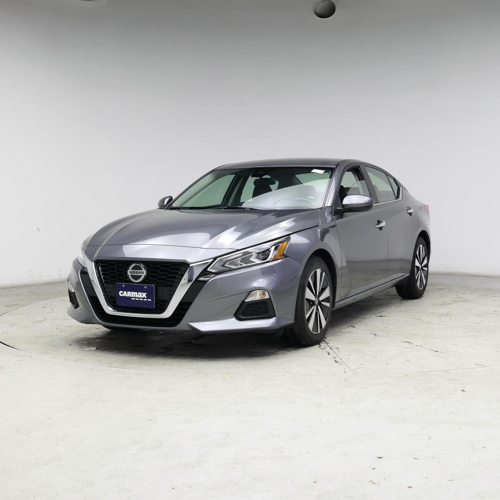 Thumbnail: 2022 Nissan Altima - 4