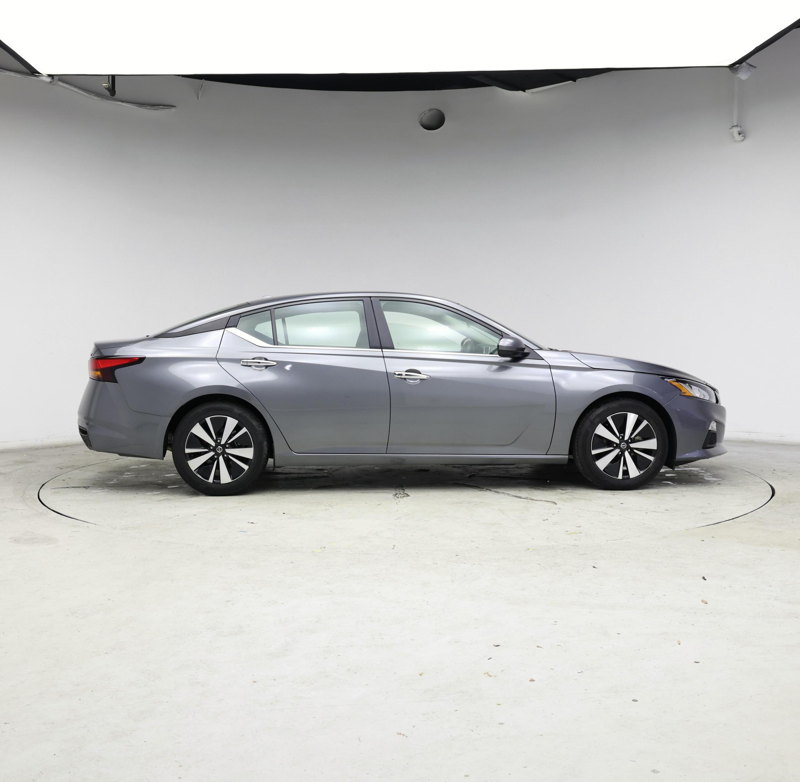 Thumbnail: 2022 Nissan Altima - 7