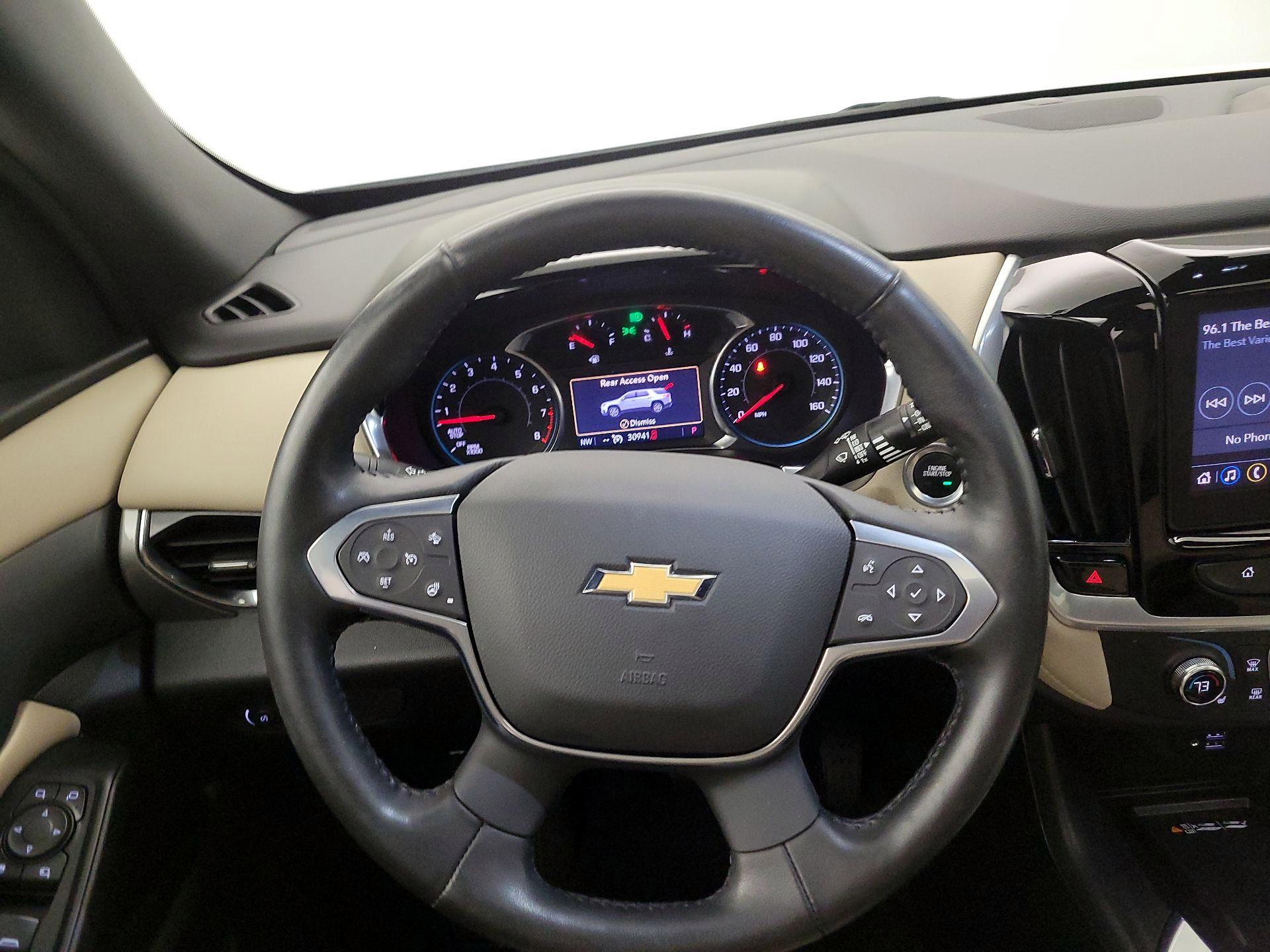 Thumbnail: 2022 Chevrolet Traverse - 10