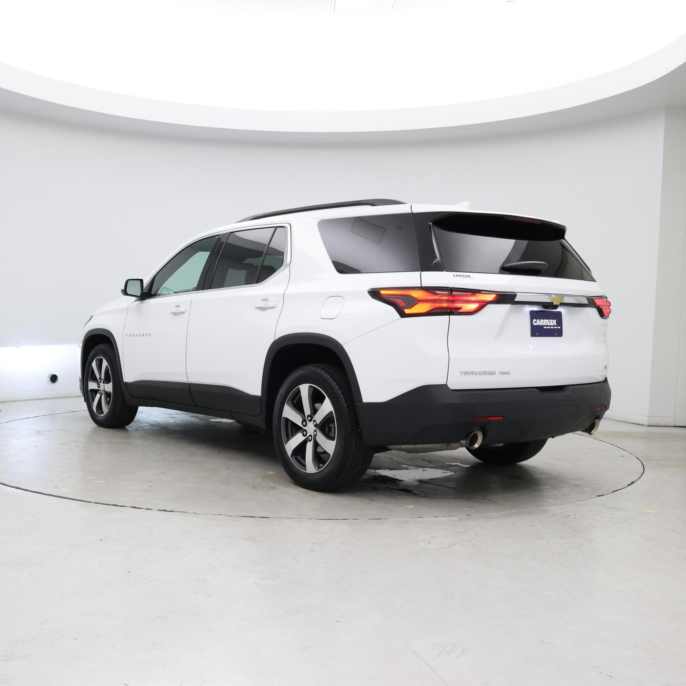 Thumbnail: 2022 Chevrolet Traverse - 2