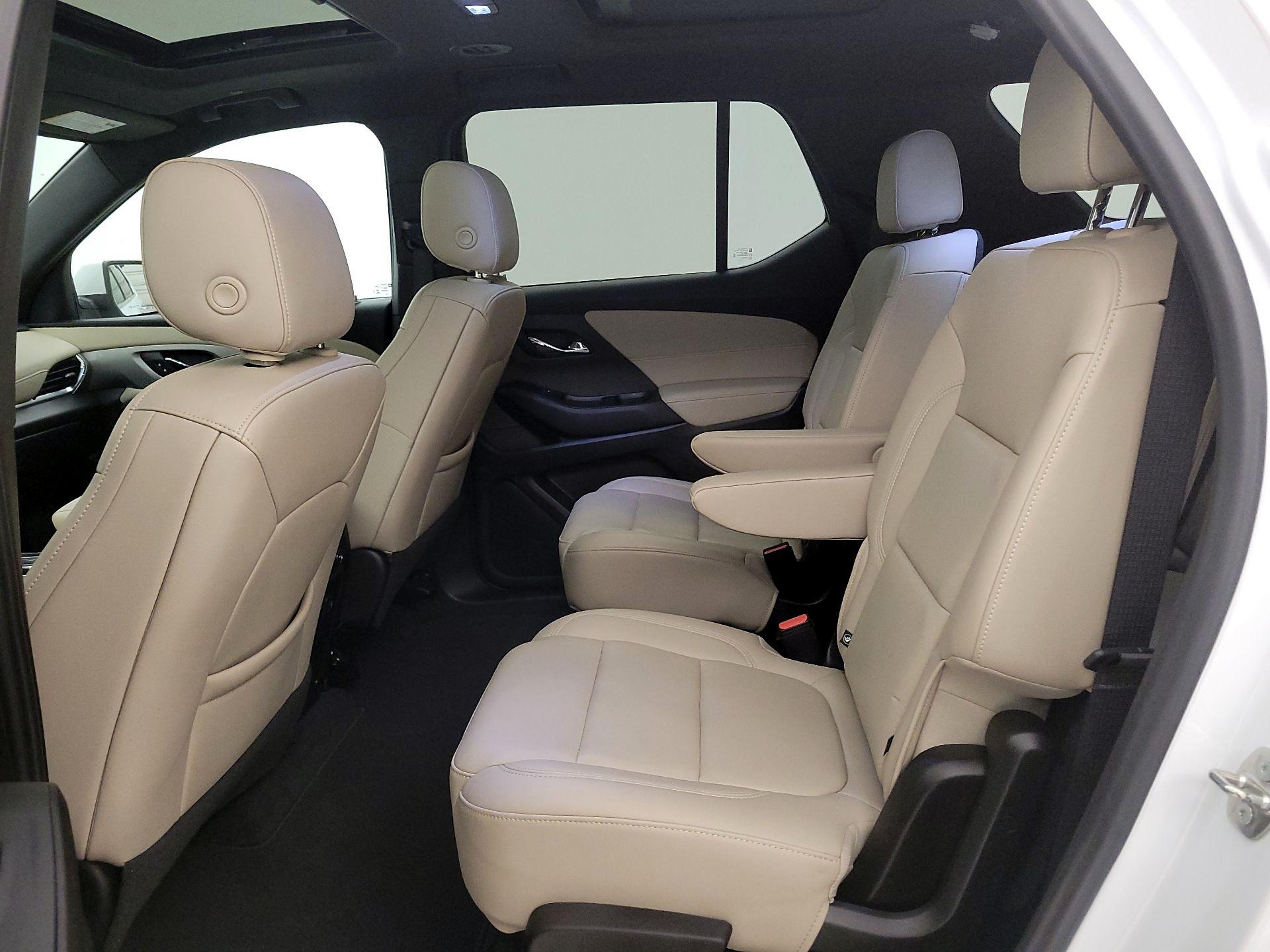 Thumbnail: 2022 Chevrolet Traverse - 20