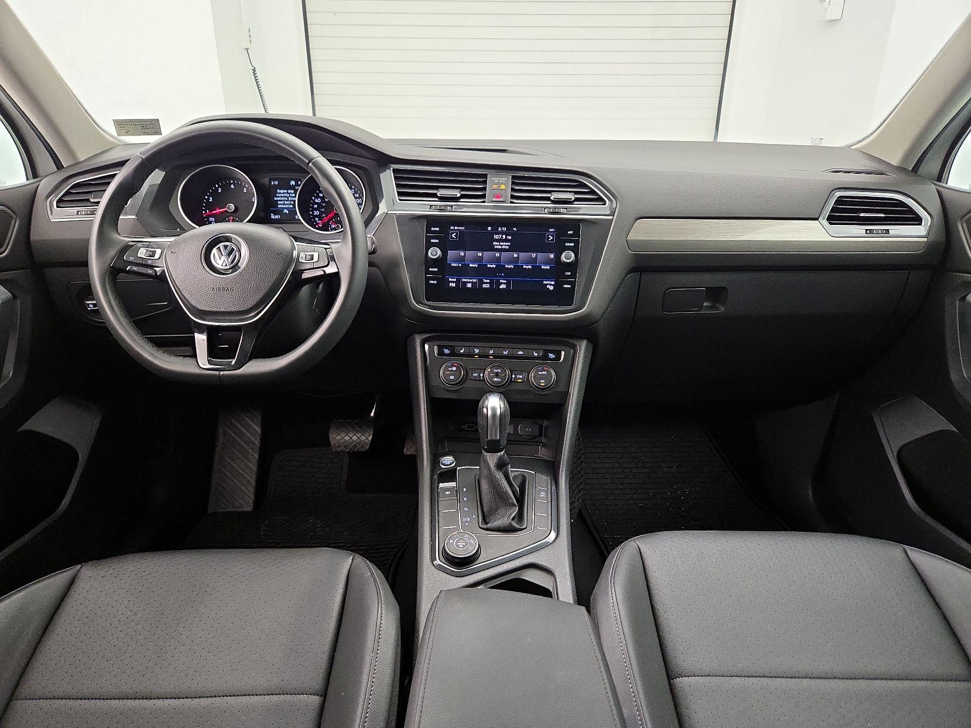 Thumbnail: 2020 Volkswagen Tiguan - 9