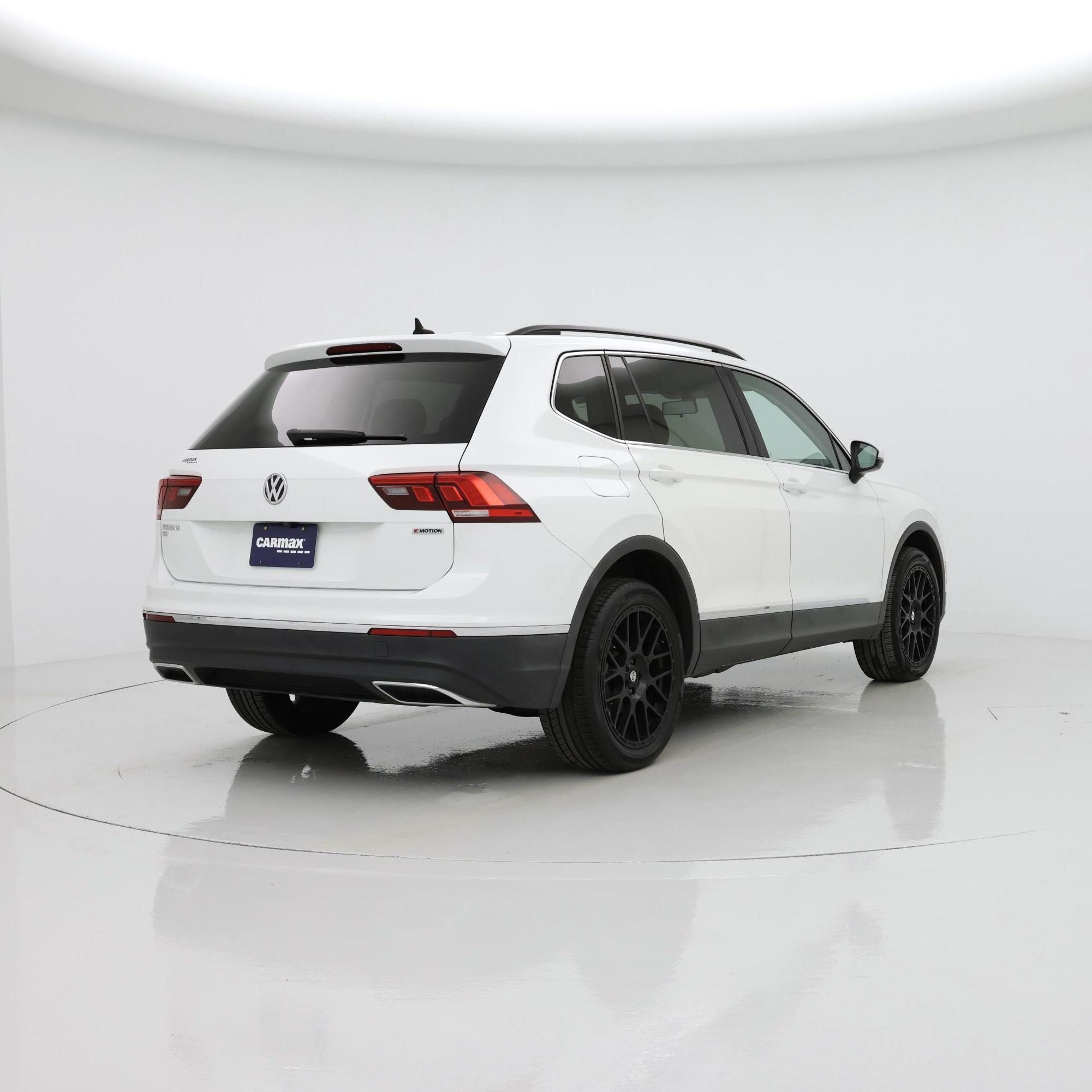 Thumbnail: 2020 Volkswagen Tiguan - 8