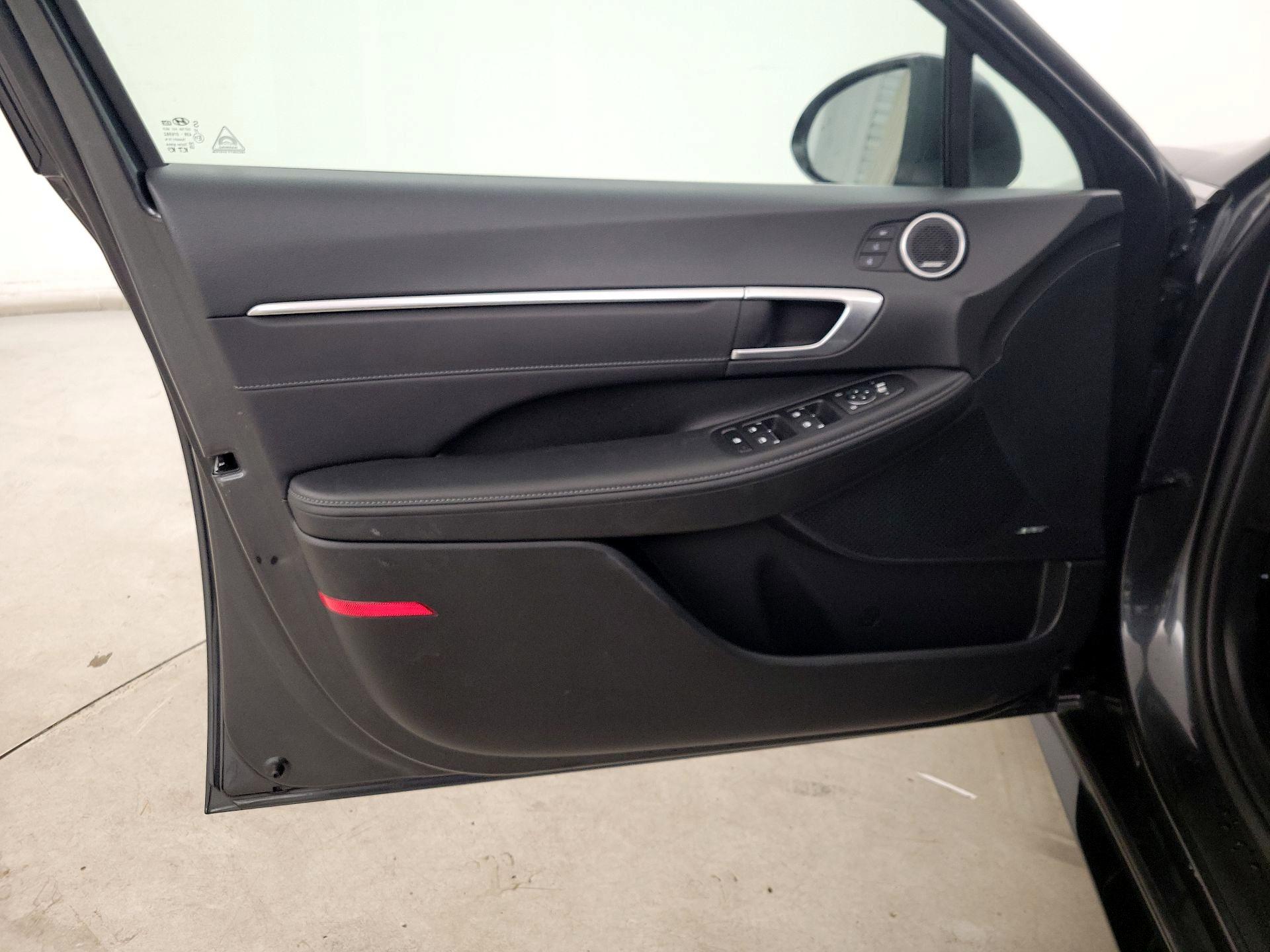 Thumbnail: 2022 Hyundai Sonata - 12