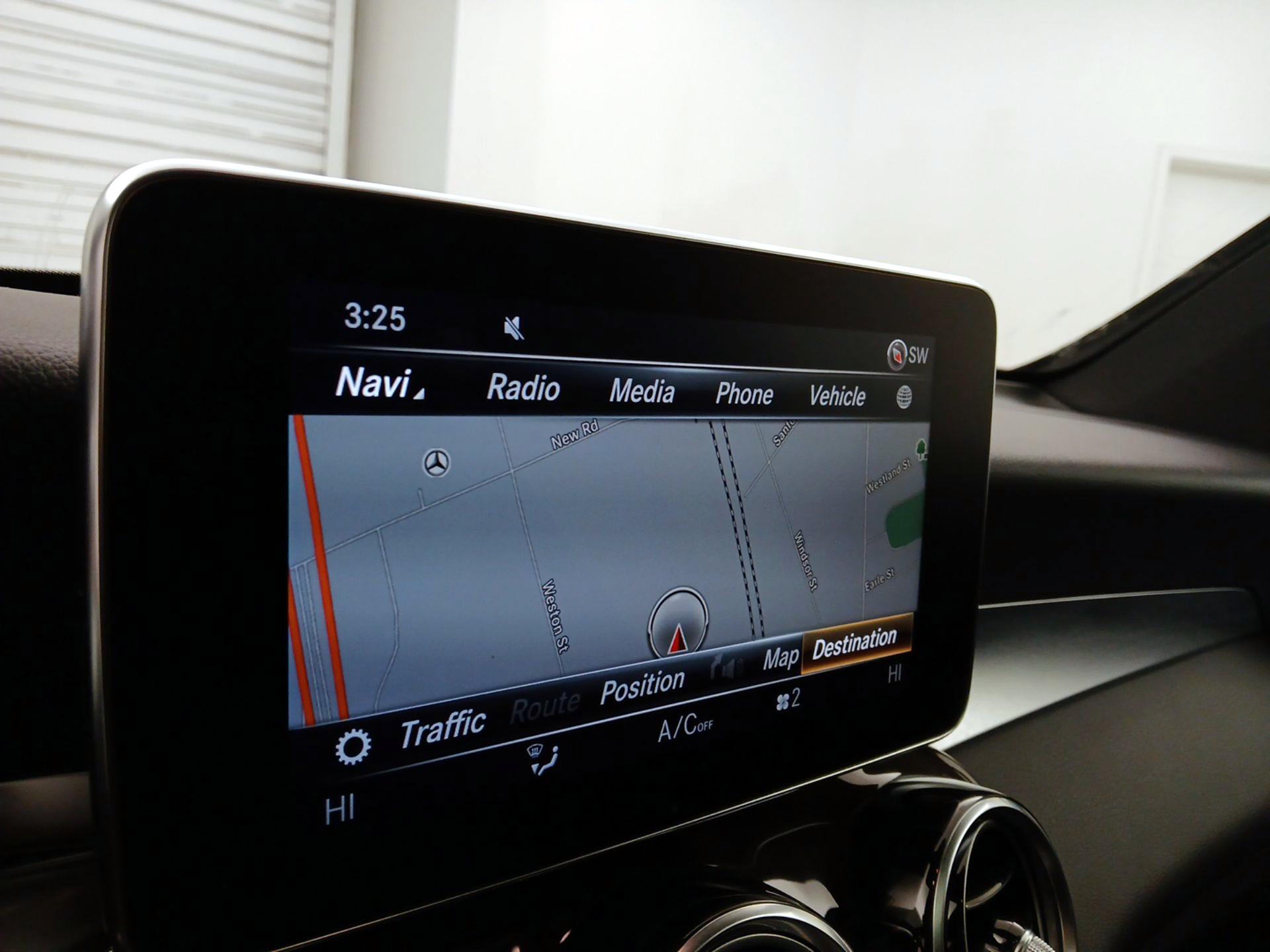 Thumbnail: 2018 Mercedes-Benz GLC - 14