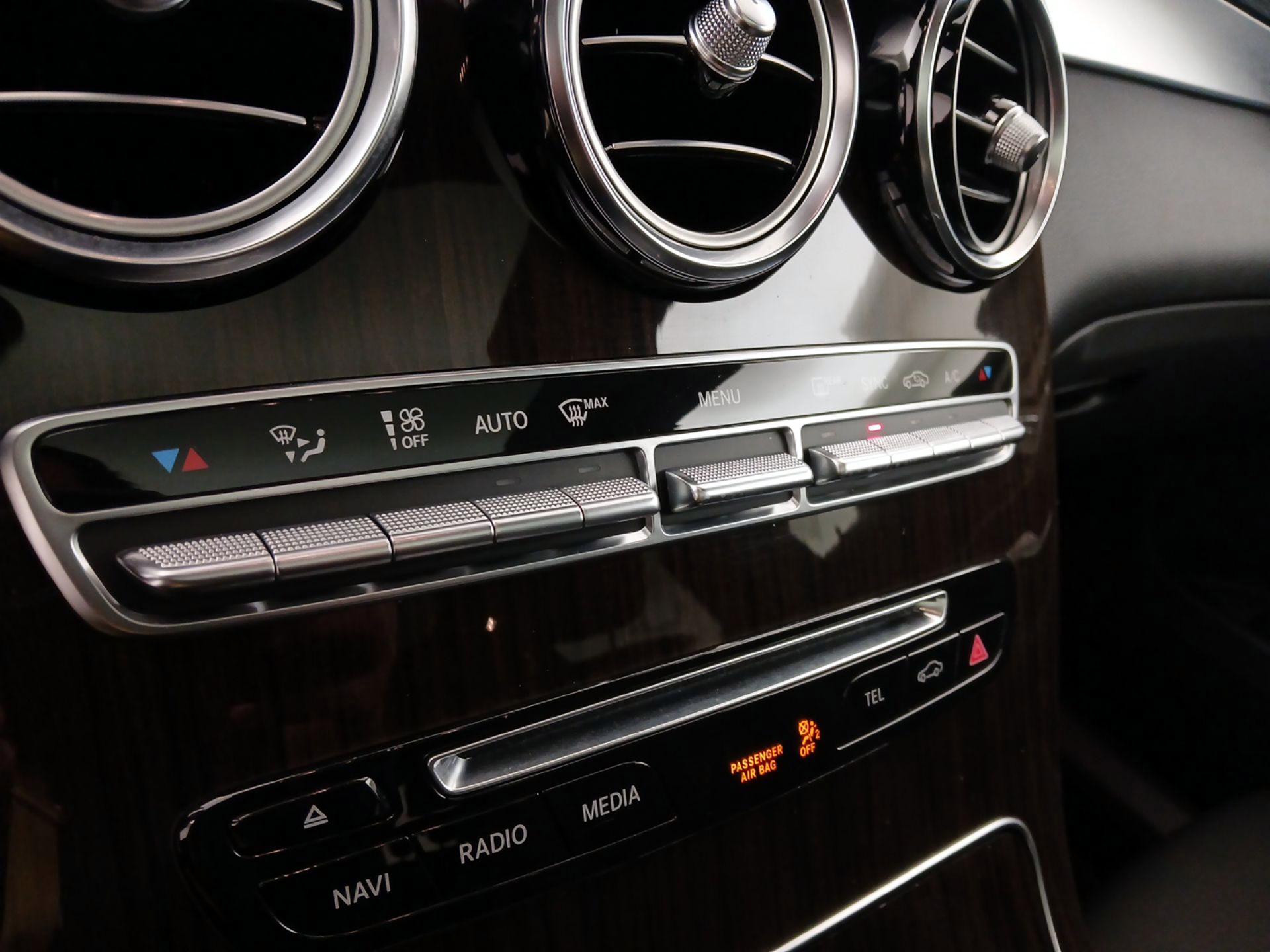 Thumbnail: 2018 Mercedes-Benz GLC - 17