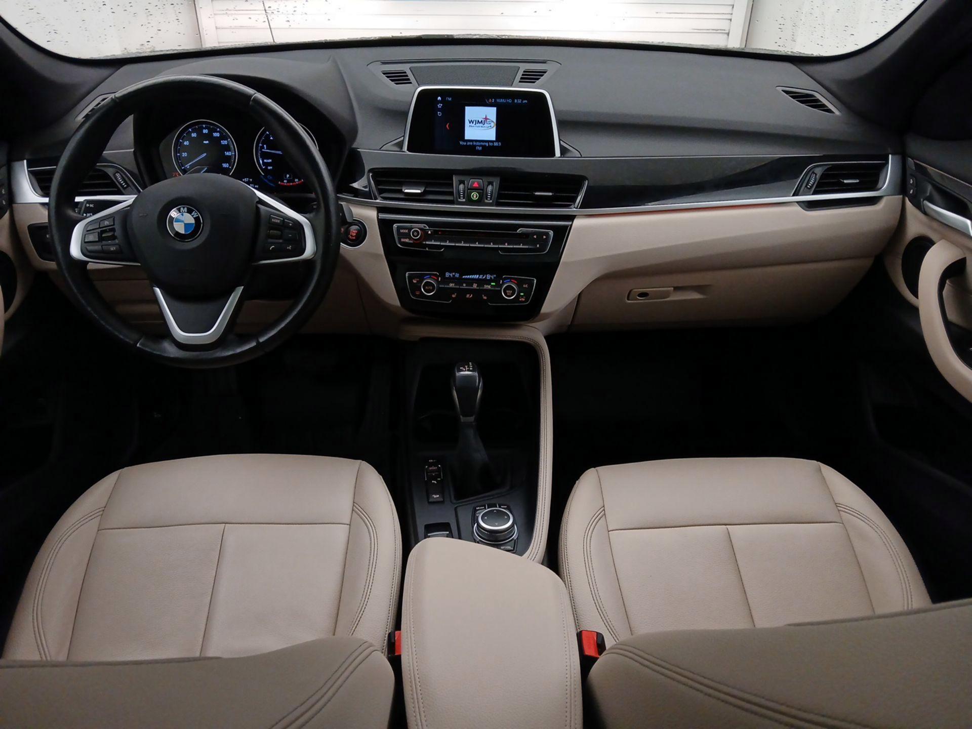 Thumbnail: 2019 BMW X1 - 9