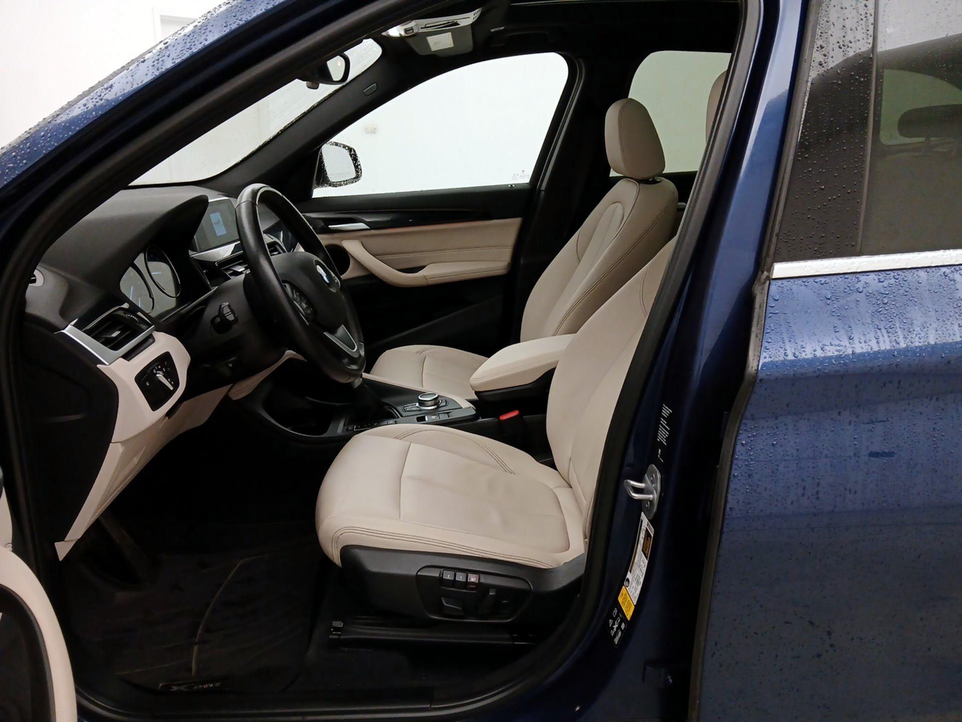 Thumbnail: 2019 BMW X1 - 11