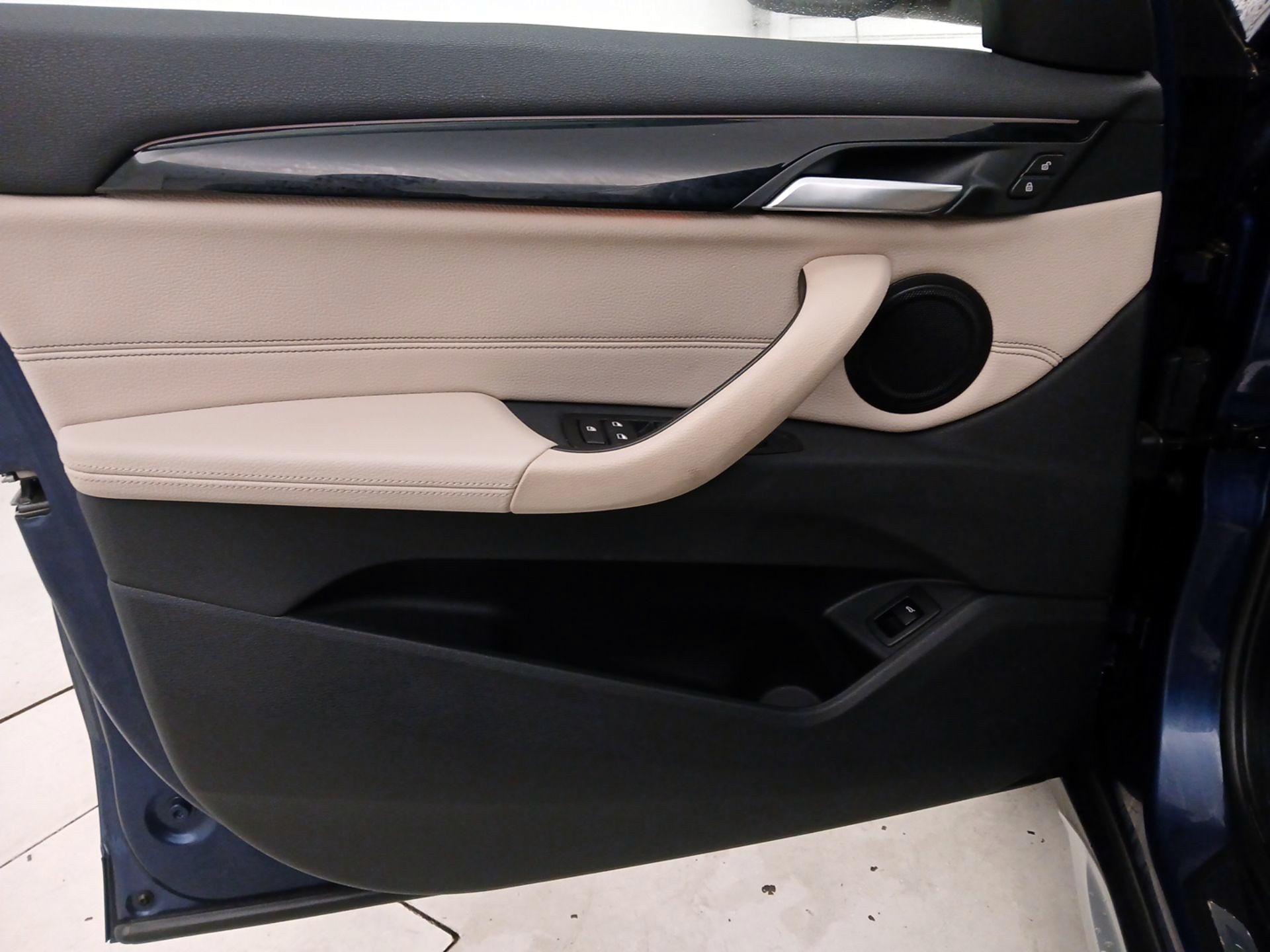 Thumbnail: 2019 BMW X1 - 12