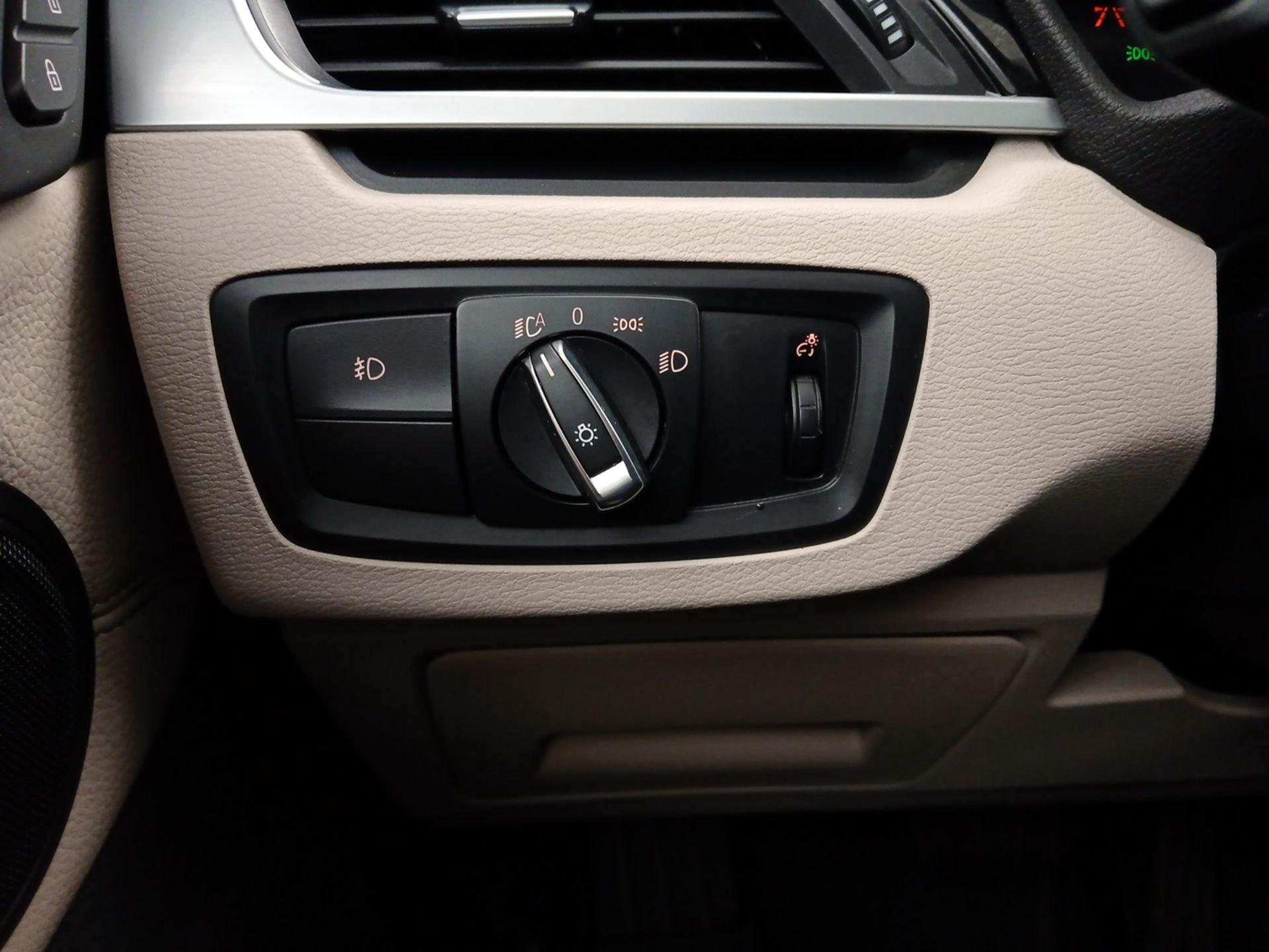 Thumbnail: 2019 BMW X1 - 13