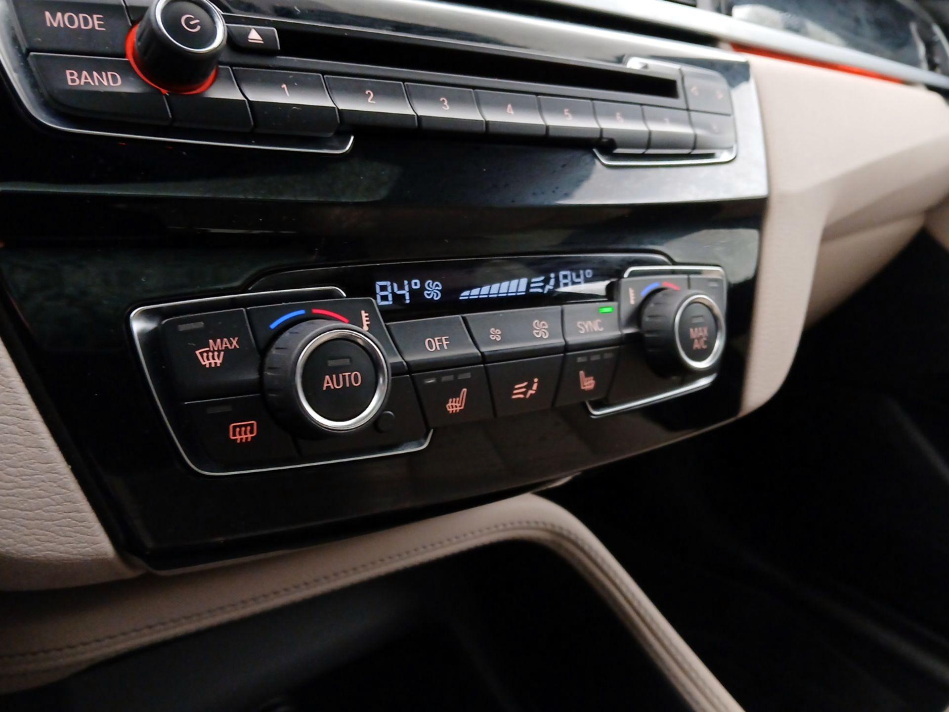 Thumbnail: 2019 BMW X1 - 16