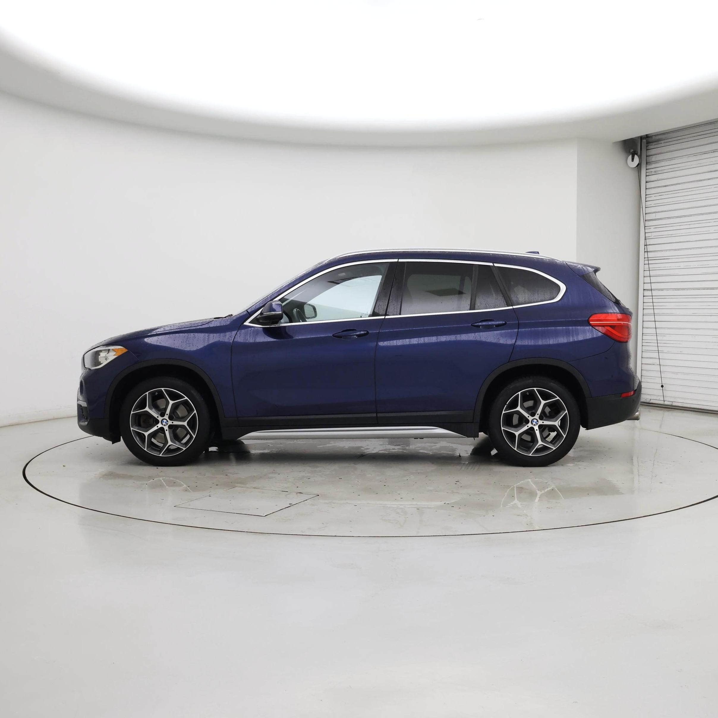 Thumbnail: 2019 BMW X1 - 3