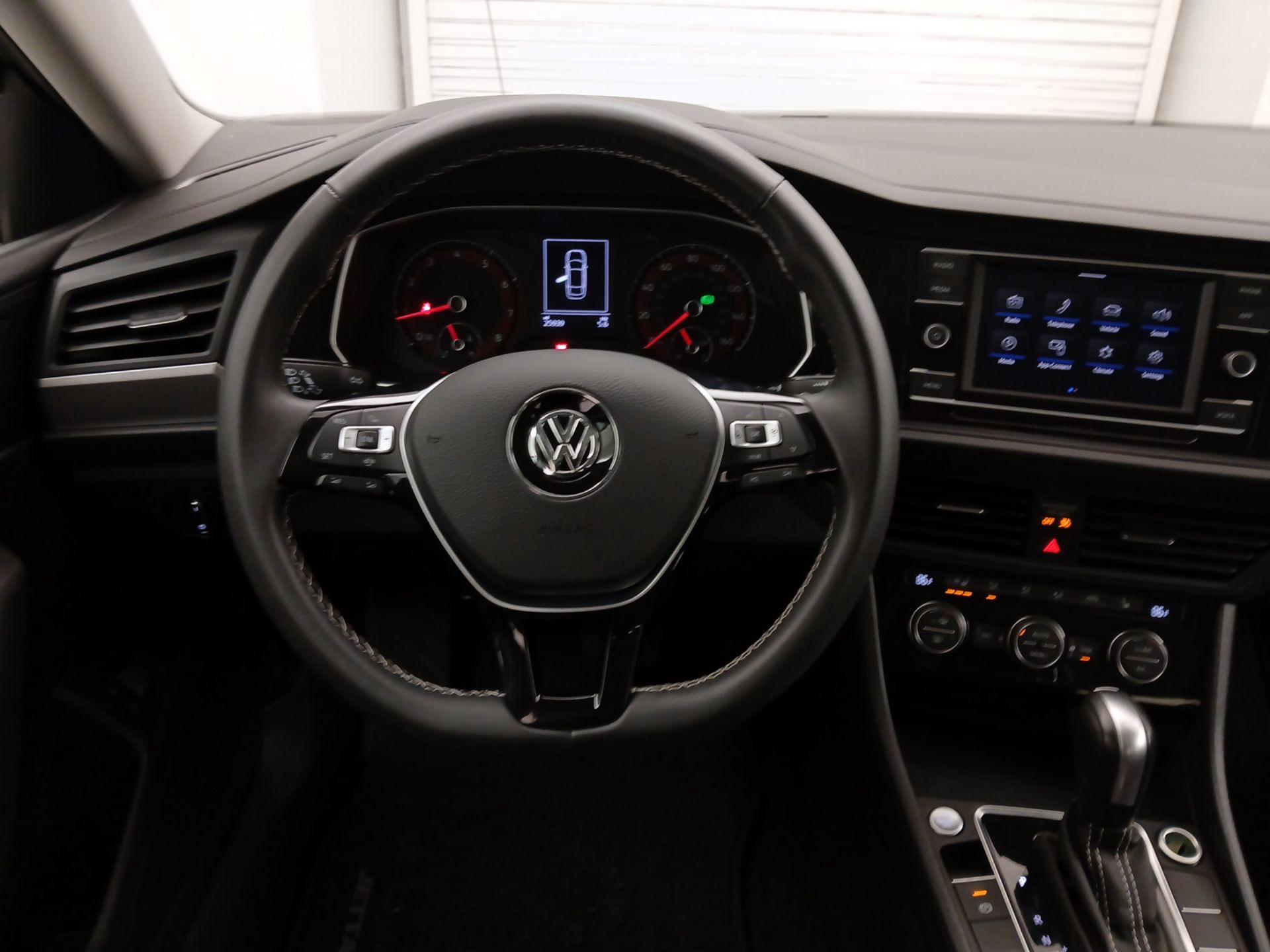 Thumbnail: 2021 Volkswagen Jetta - 10