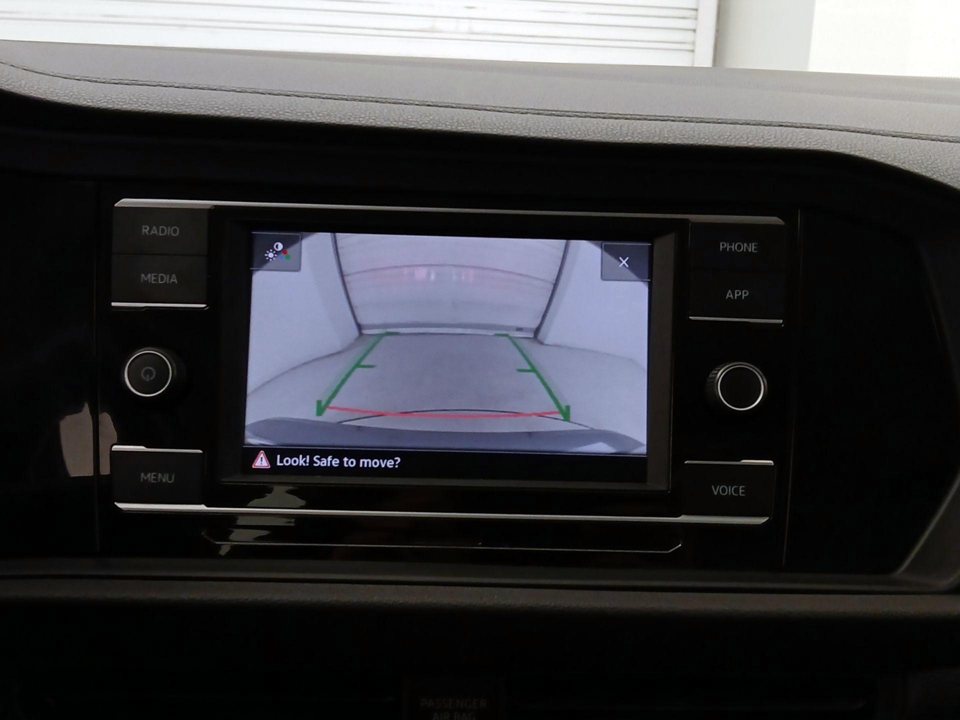 Thumbnail: 2021 Volkswagen Jetta - 14