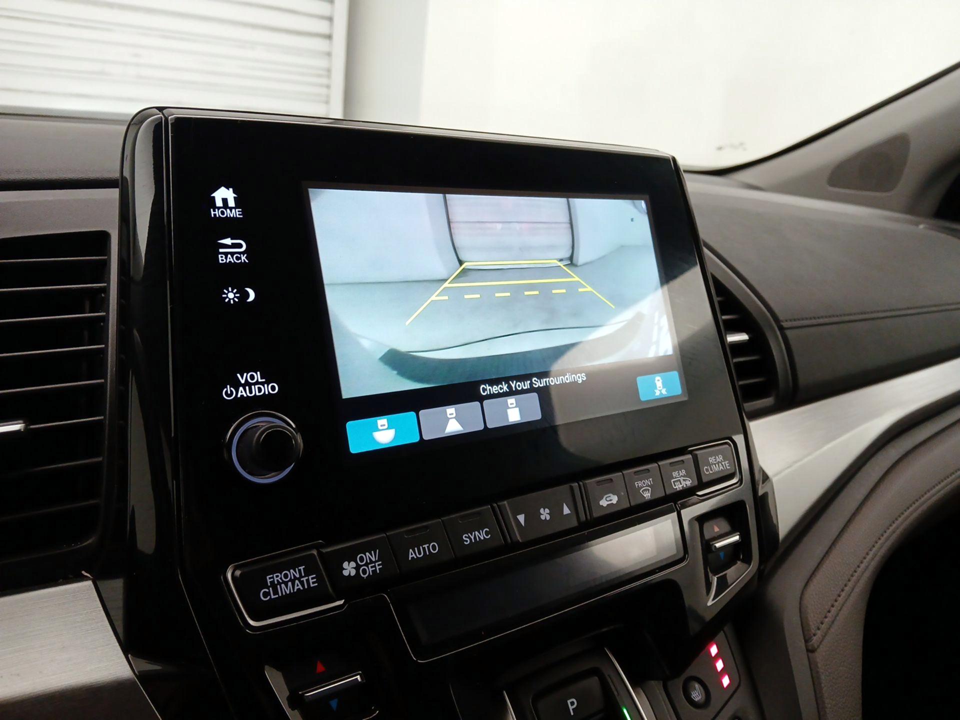 Thumbnail: 2021 Honda Odyssey - 14