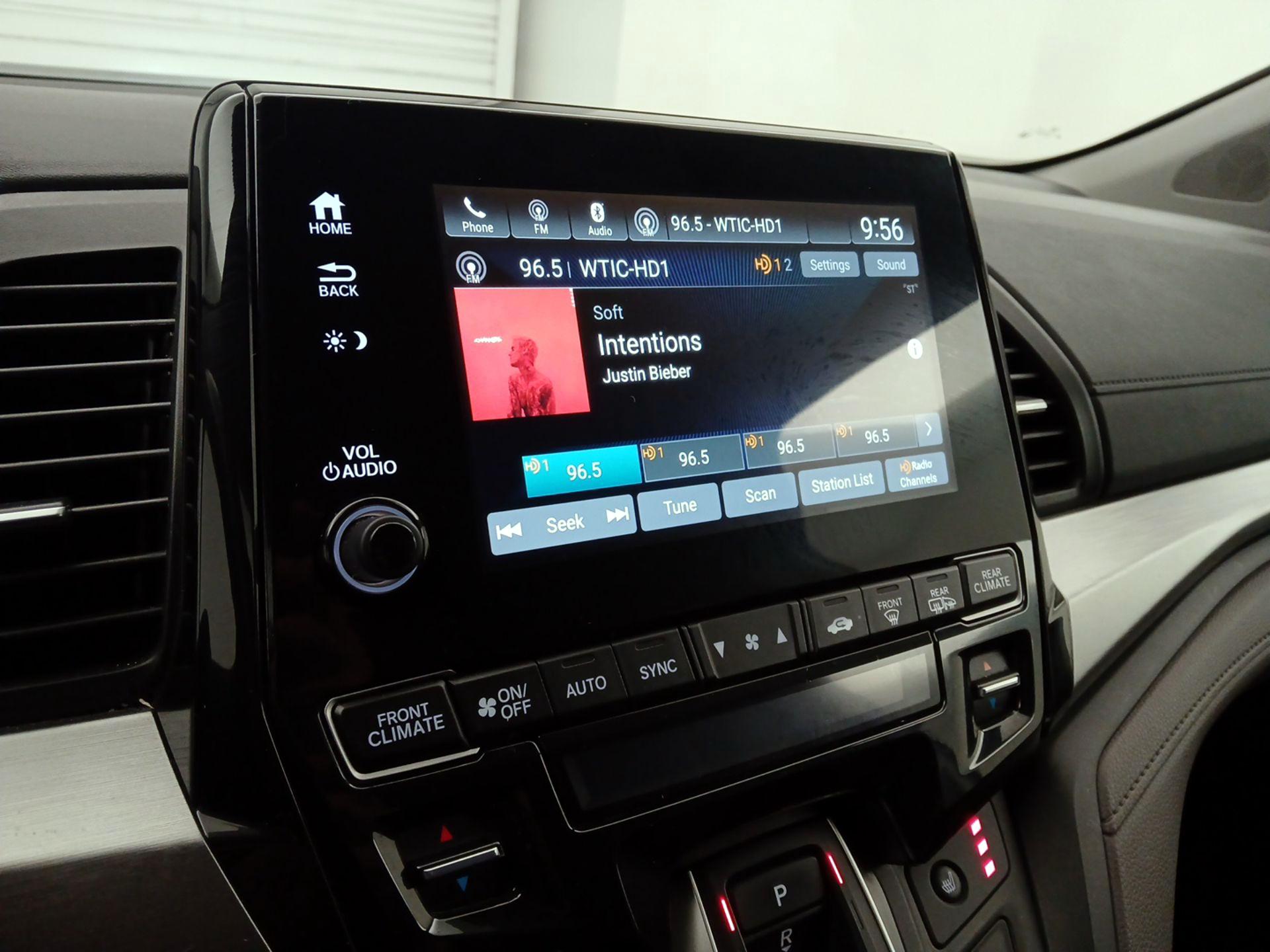 Thumbnail: 2021 Honda Odyssey - 15