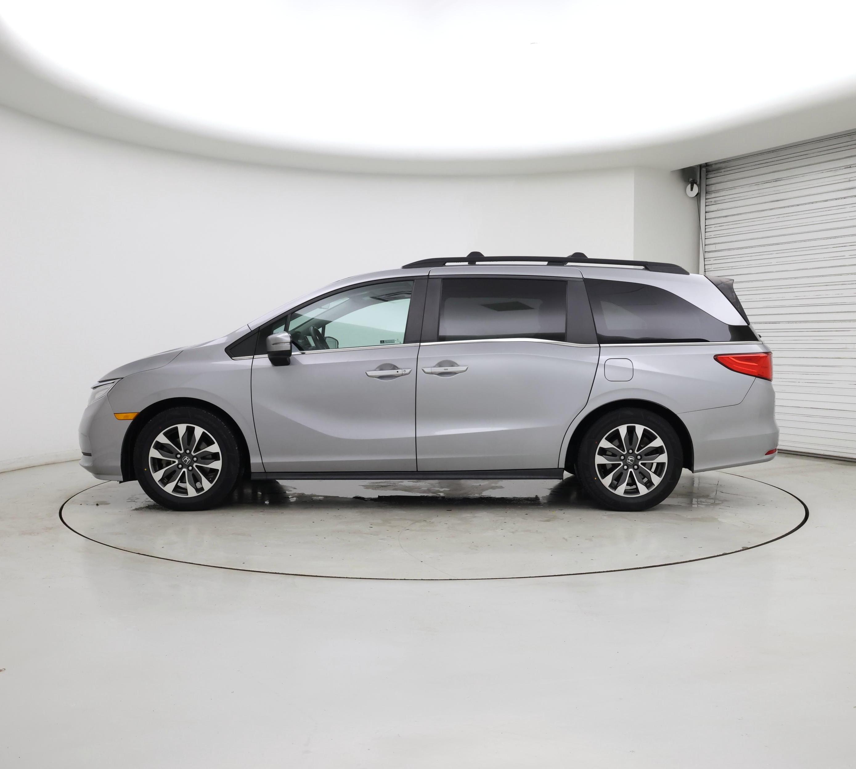 Thumbnail: 2021 Honda Odyssey - 3