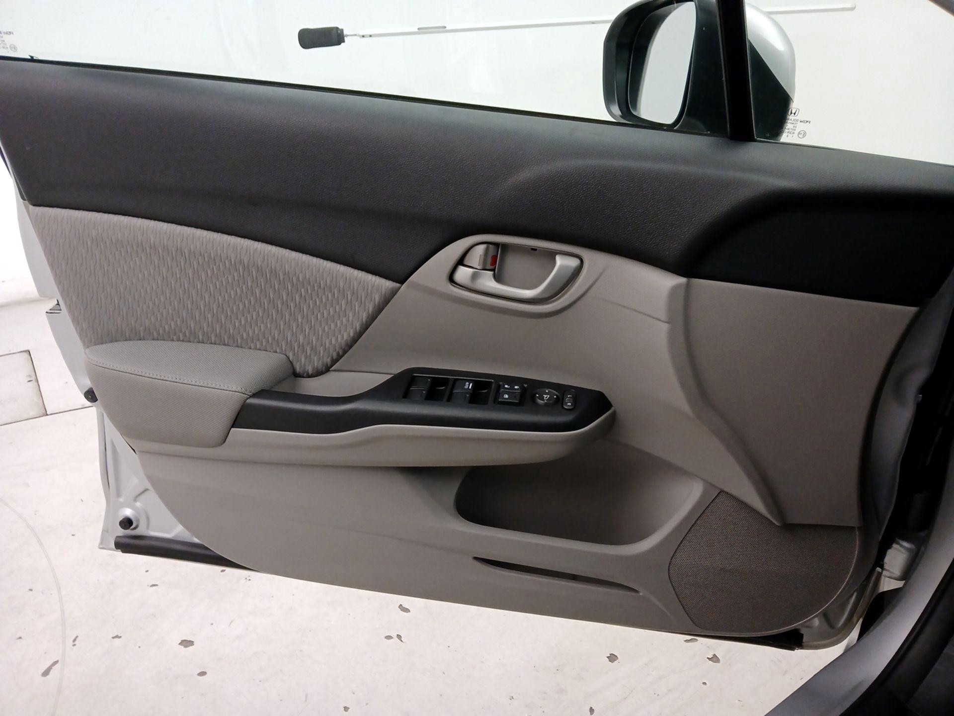 Thumbnail: 2015 Honda Civic - 12