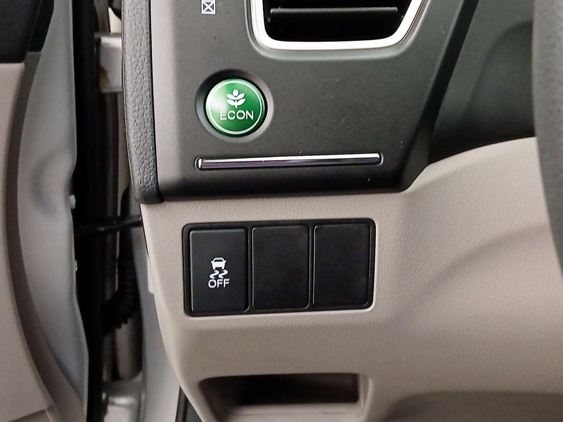 Thumbnail: 2015 Honda Civic - 13