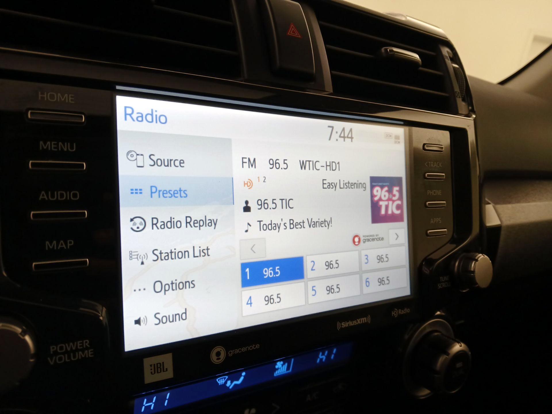 Thumbnail: 2022 Toyota 4Runner - 16