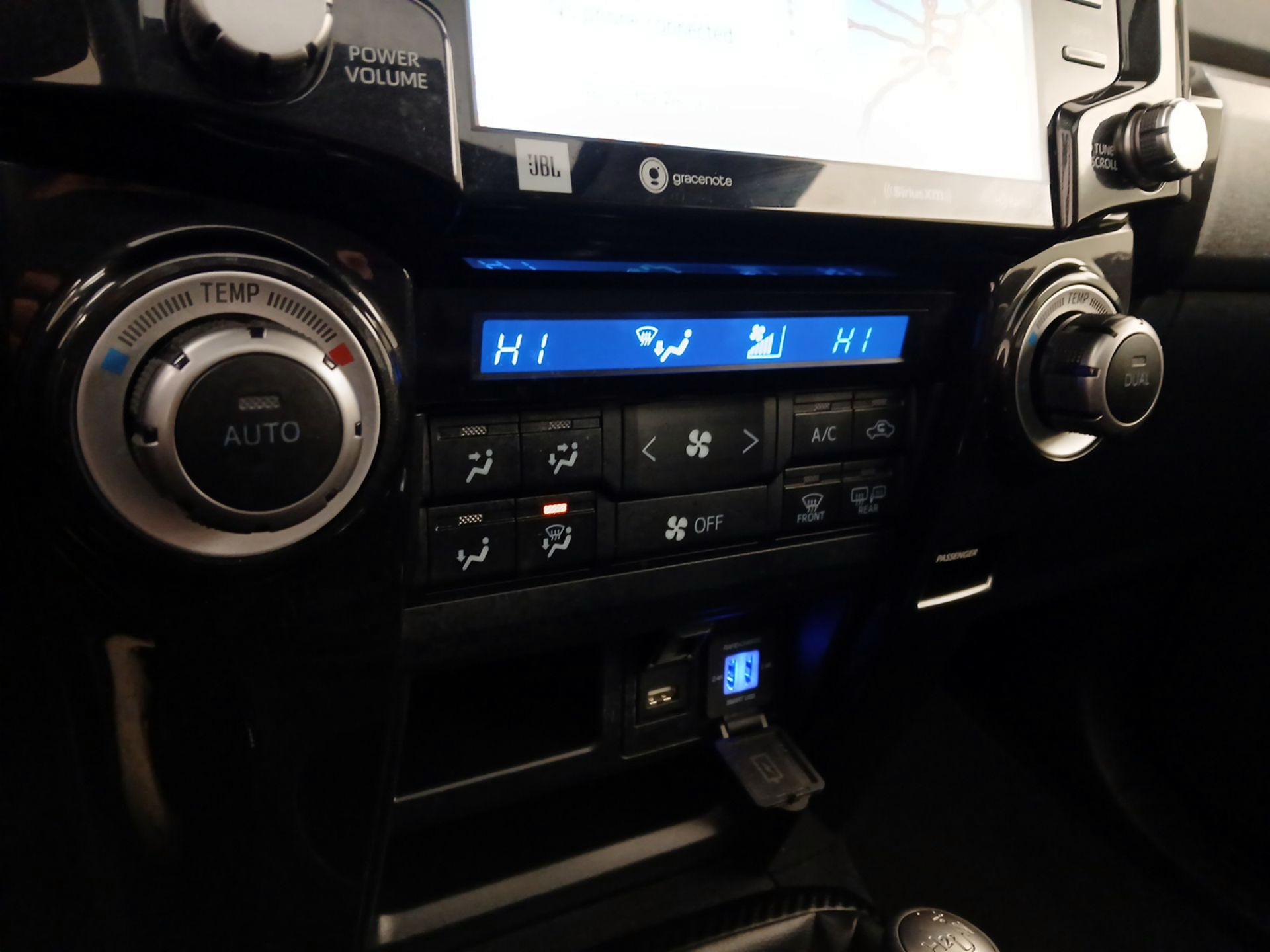 Thumbnail: 2022 Toyota 4Runner - 17