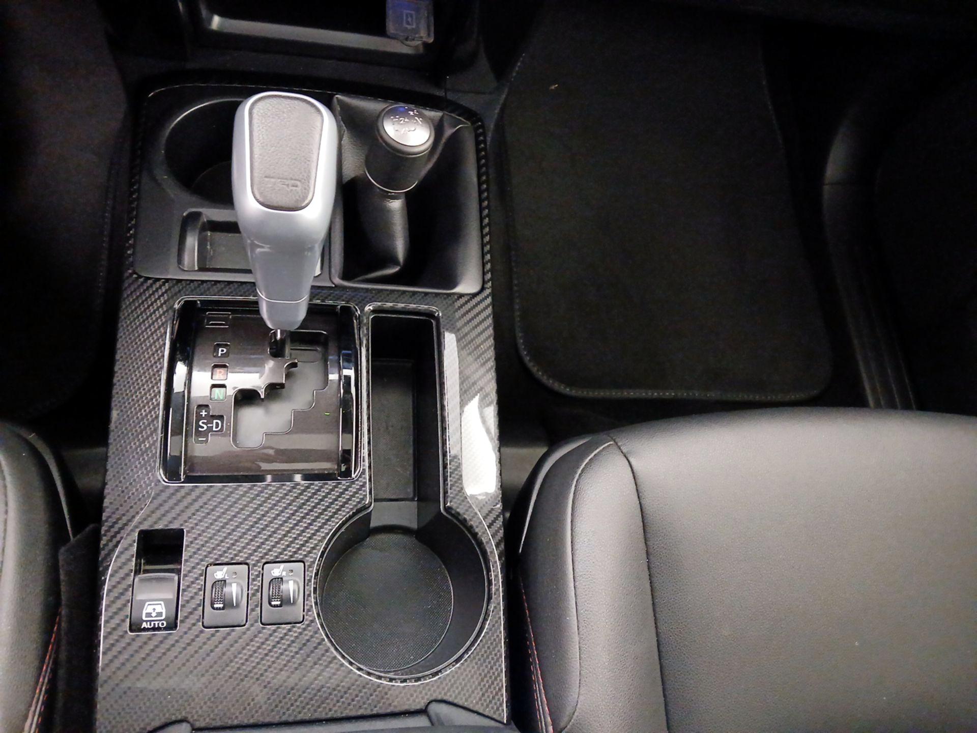 Thumbnail: 2022 Toyota 4Runner - 18