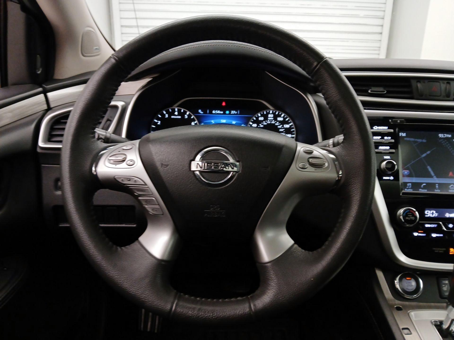 Thumbnail: 2017 Nissan Murano - 10