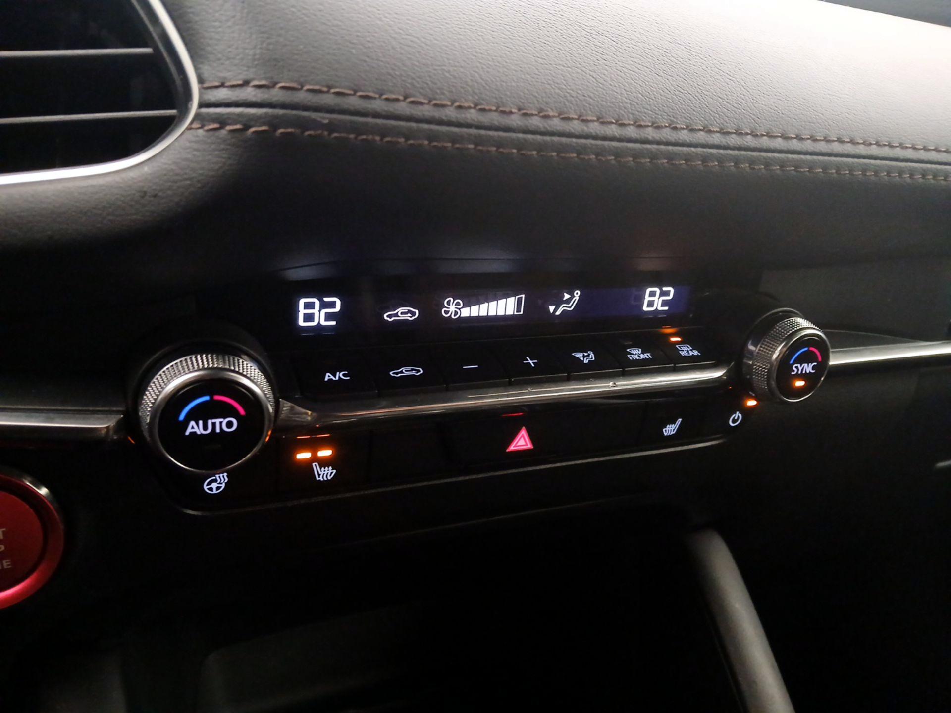 Thumbnail: 2025 Mazda Mazda3 - 17