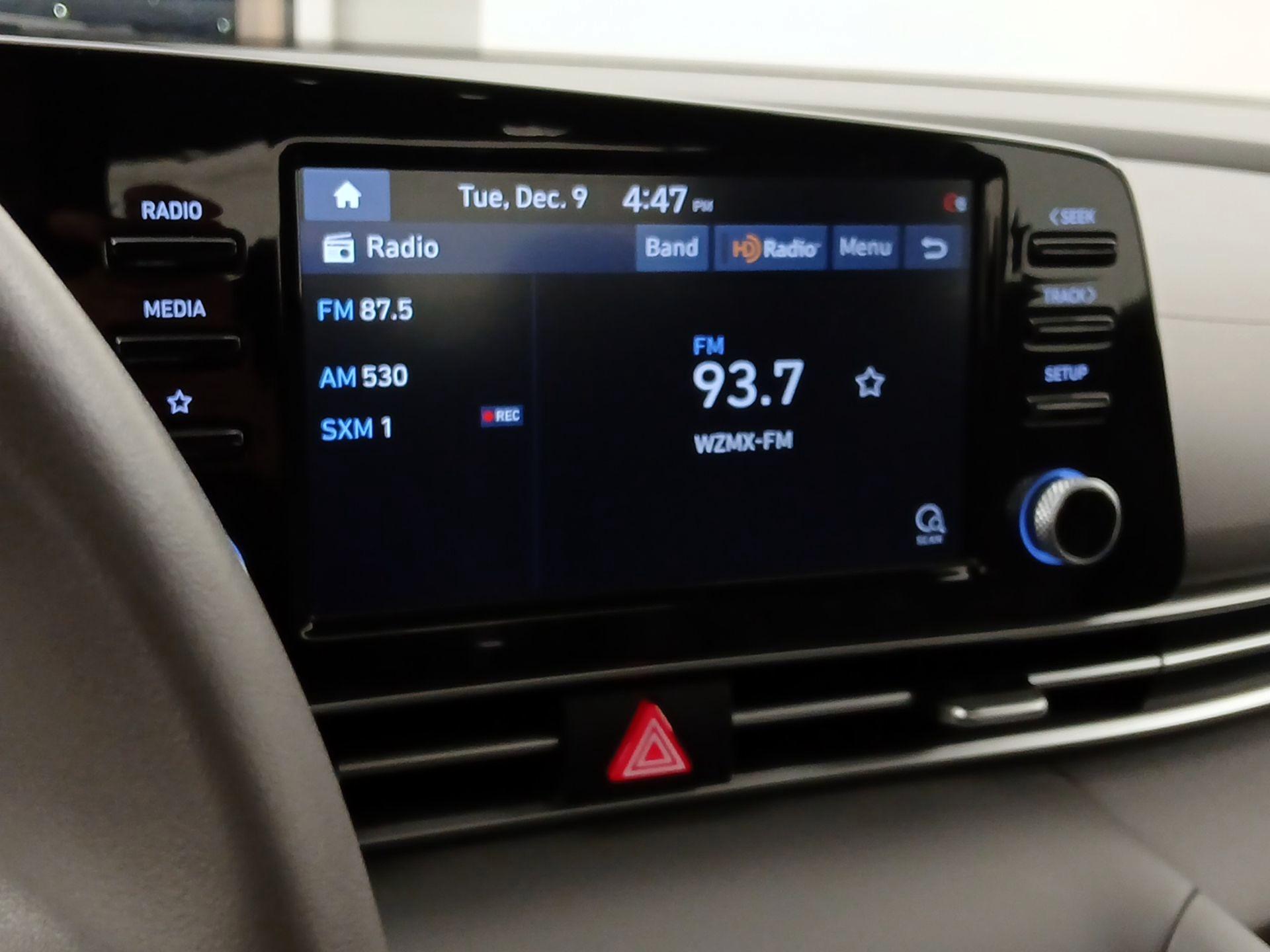 Thumbnail: 2022 Hyundai Elantra - 15