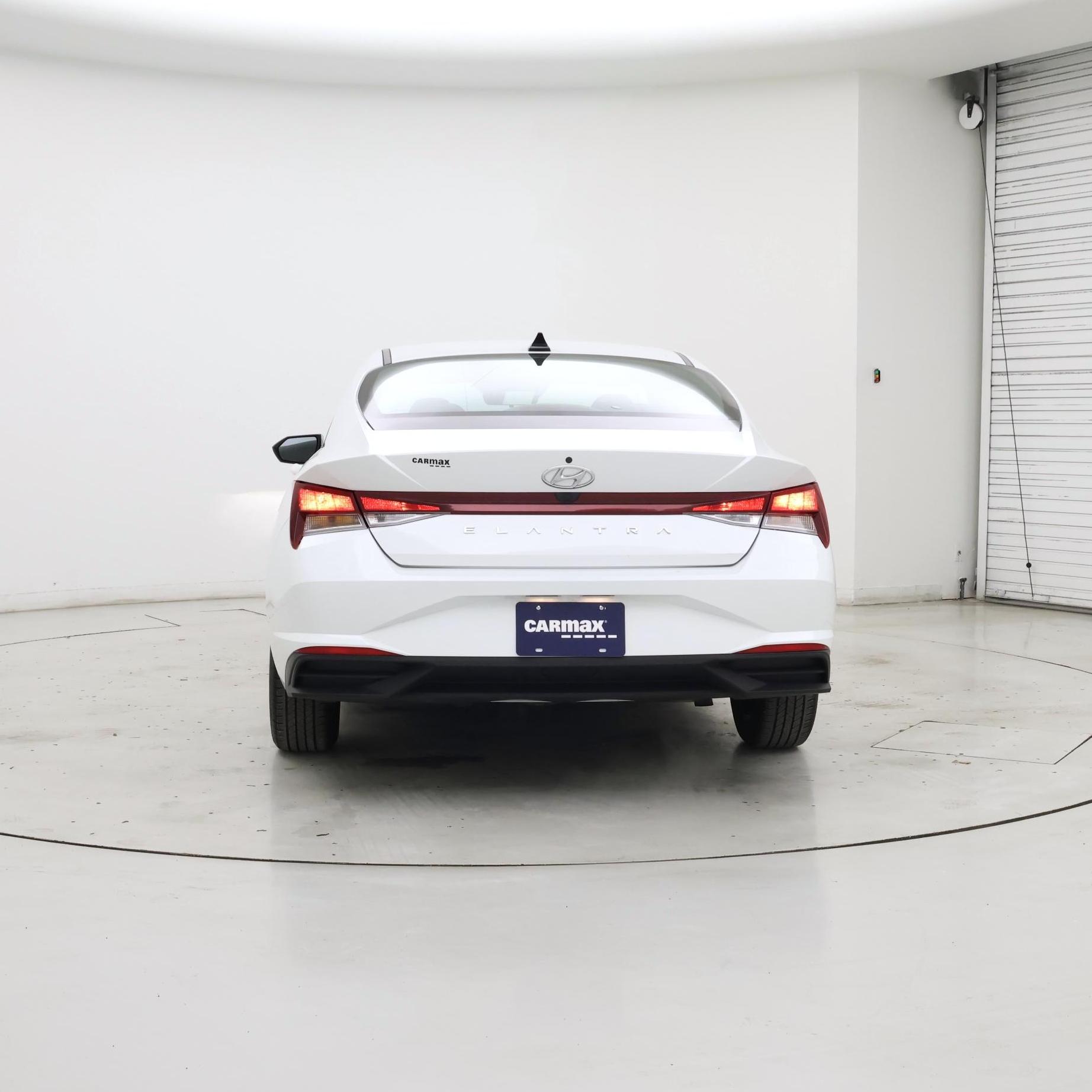 Thumbnail: 2022 Hyundai Elantra - 6