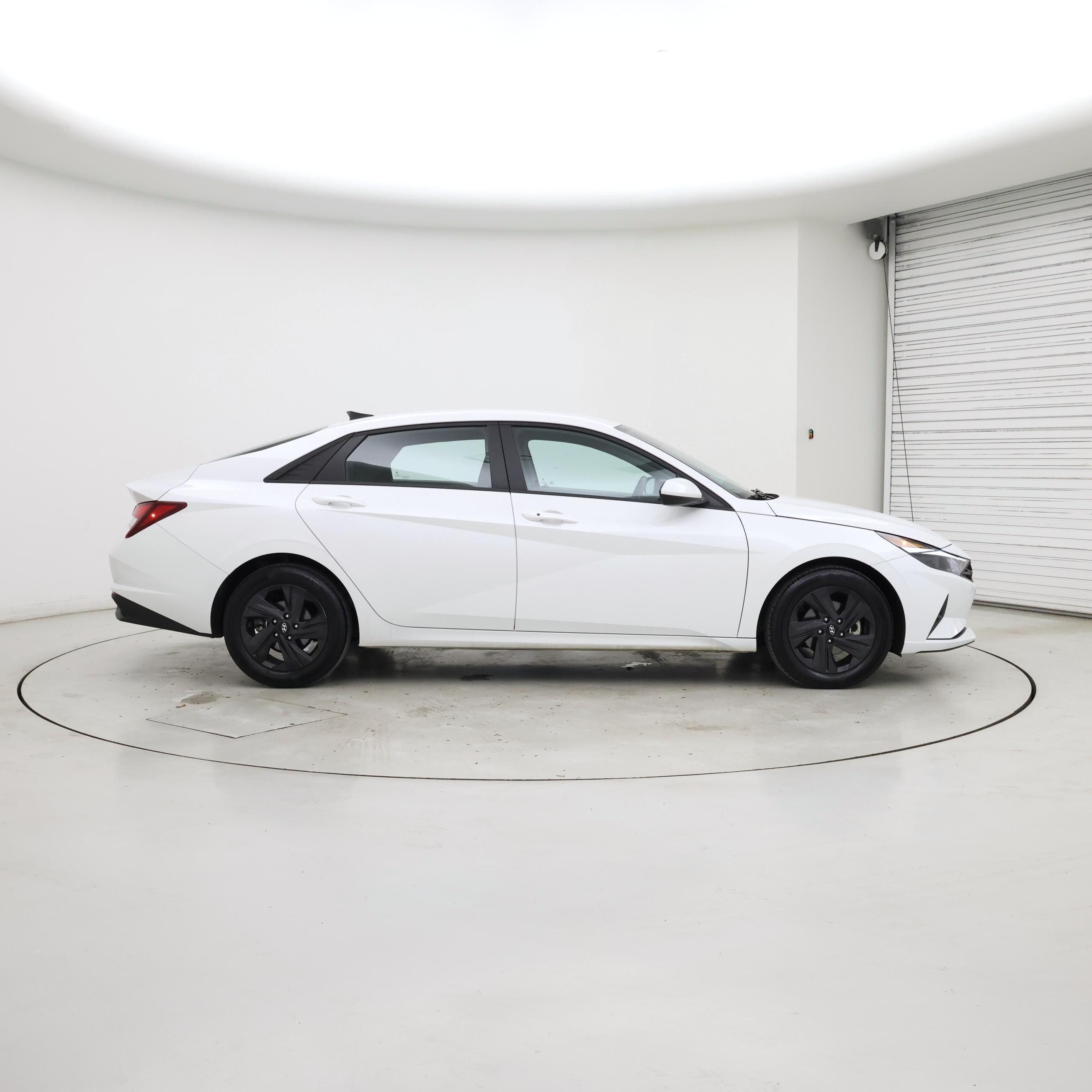 Thumbnail: 2022 Hyundai Elantra - 7