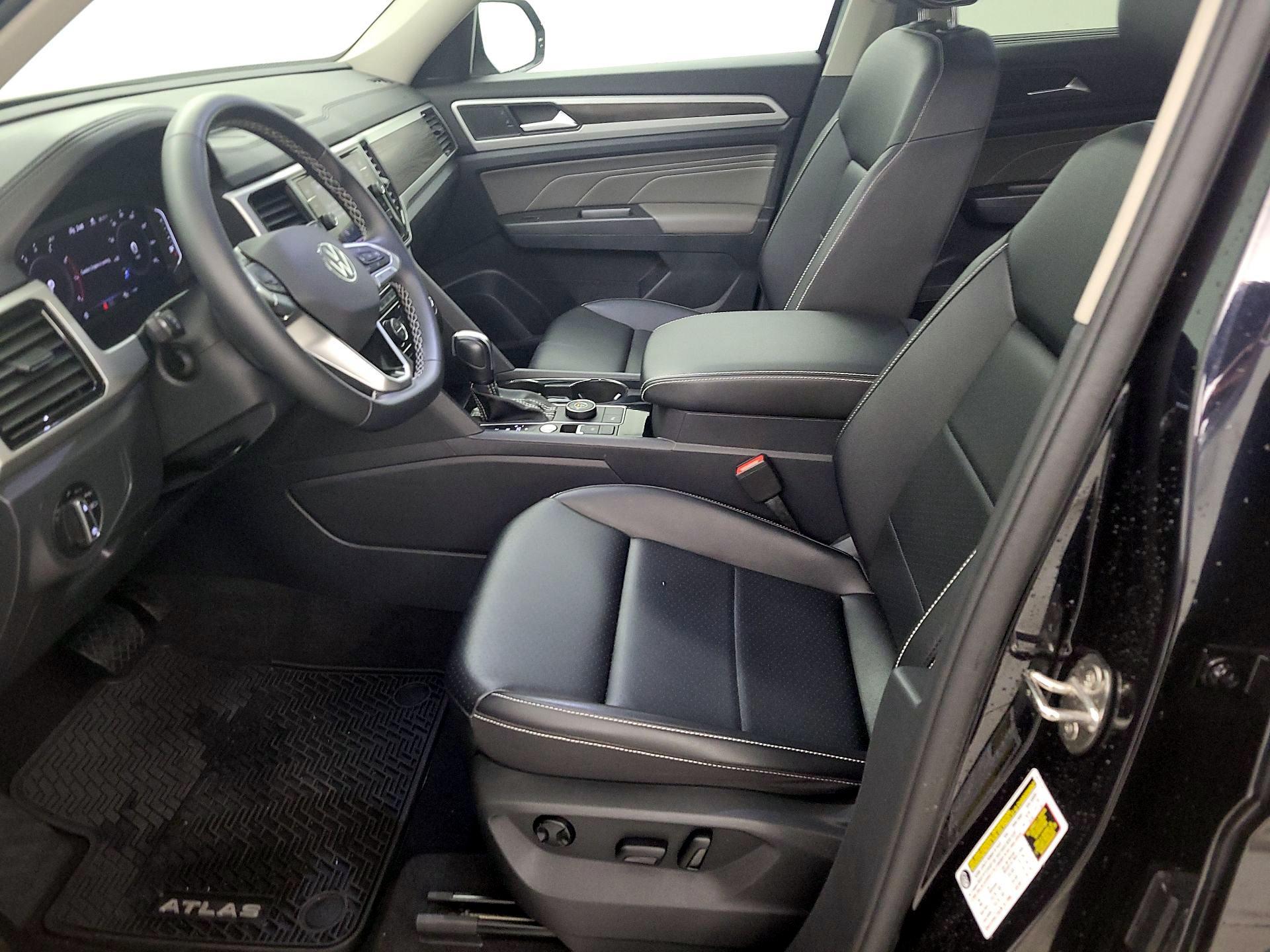 Thumbnail: 2022 Volkswagen Atlas - 11