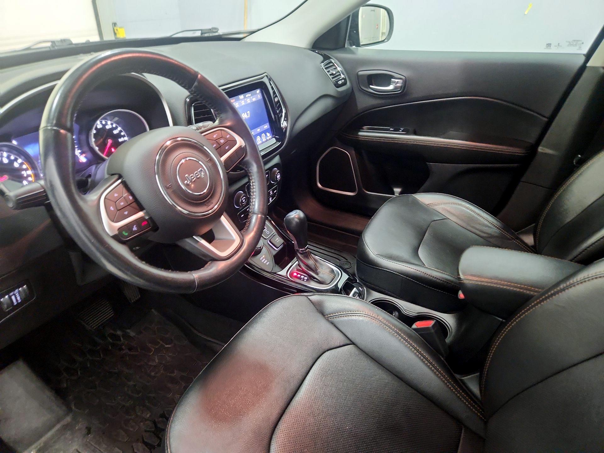 Thumbnail: 2020 Jeep Compass - 11