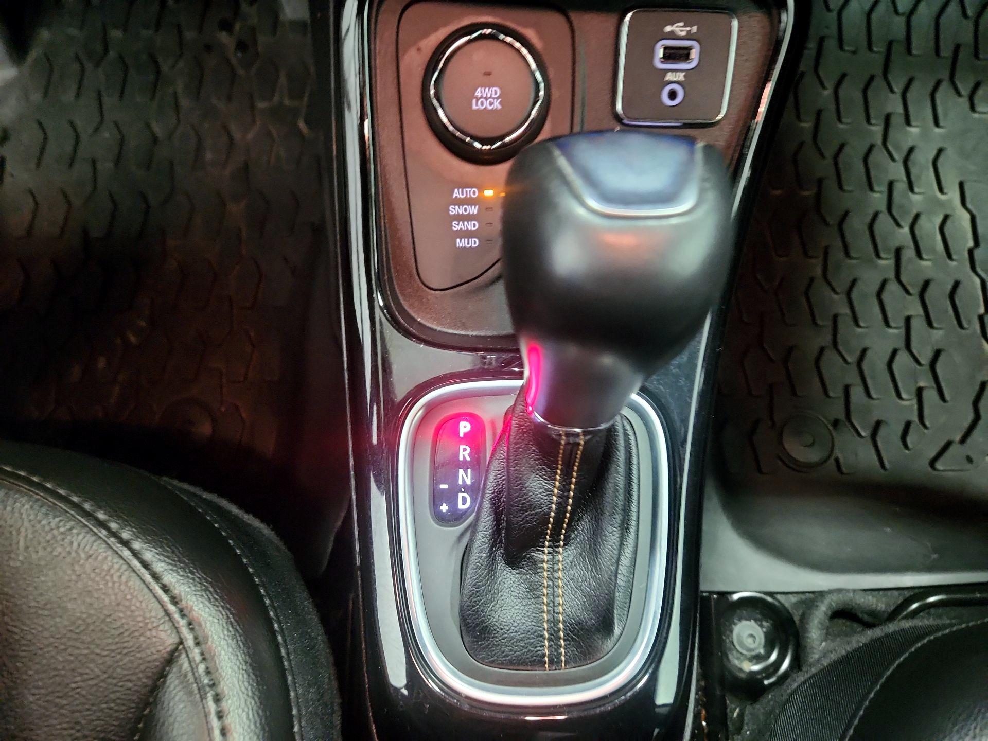 Thumbnail: 2020 Jeep Compass - 17