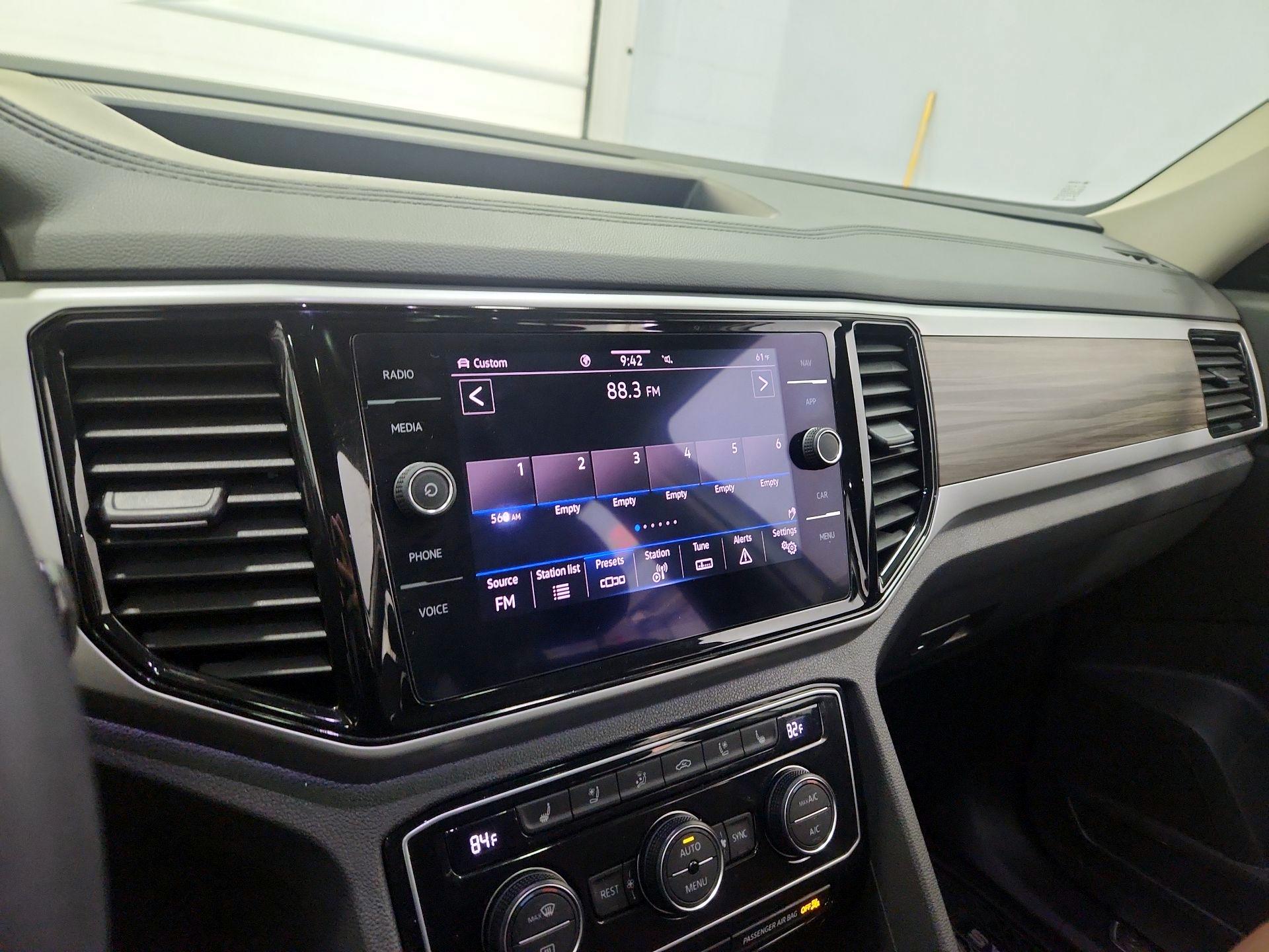 Thumbnail: 2021 Volkswagen Atlas - 15