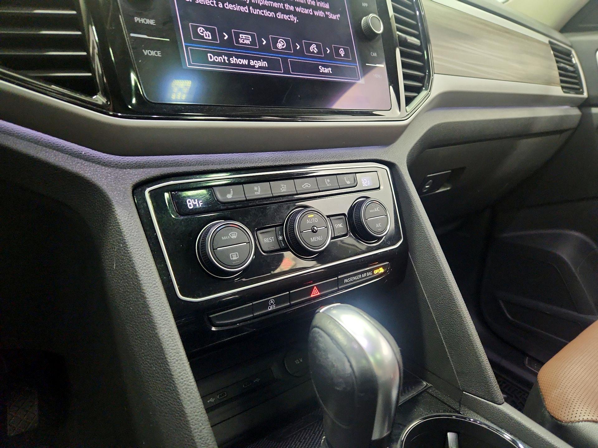 Thumbnail: 2021 Volkswagen Atlas - 16