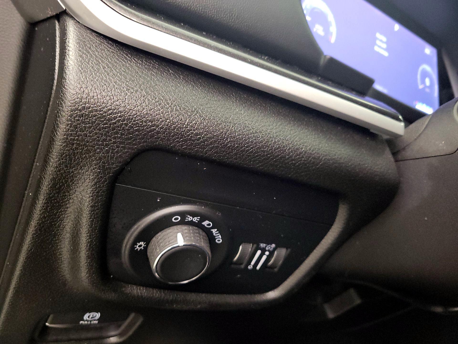 Thumbnail: 2023 Jeep Grand Cherokee - 13